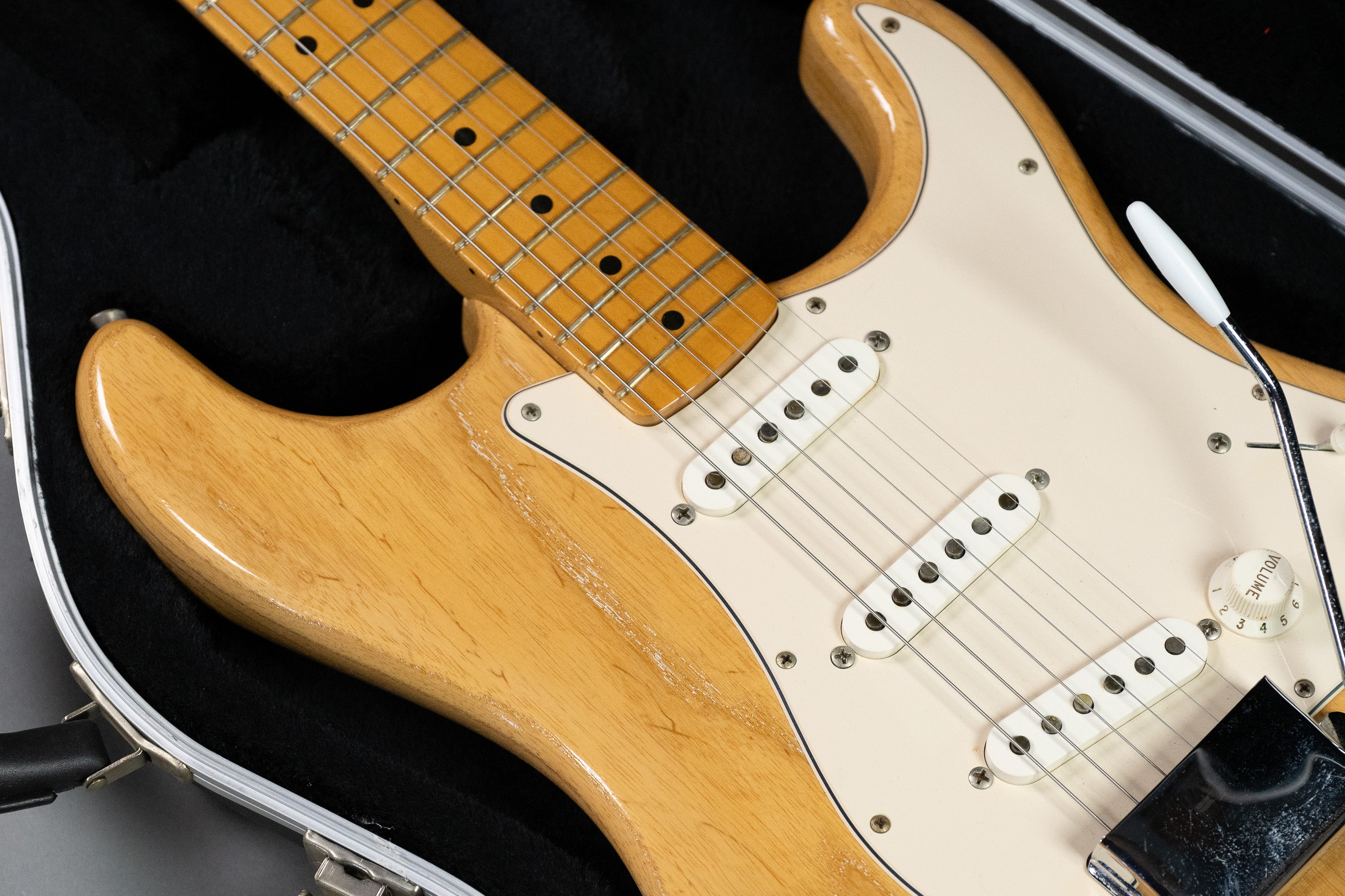 2001 Fender AVRI '70s Stratocaster (USA, Natural, HSC)