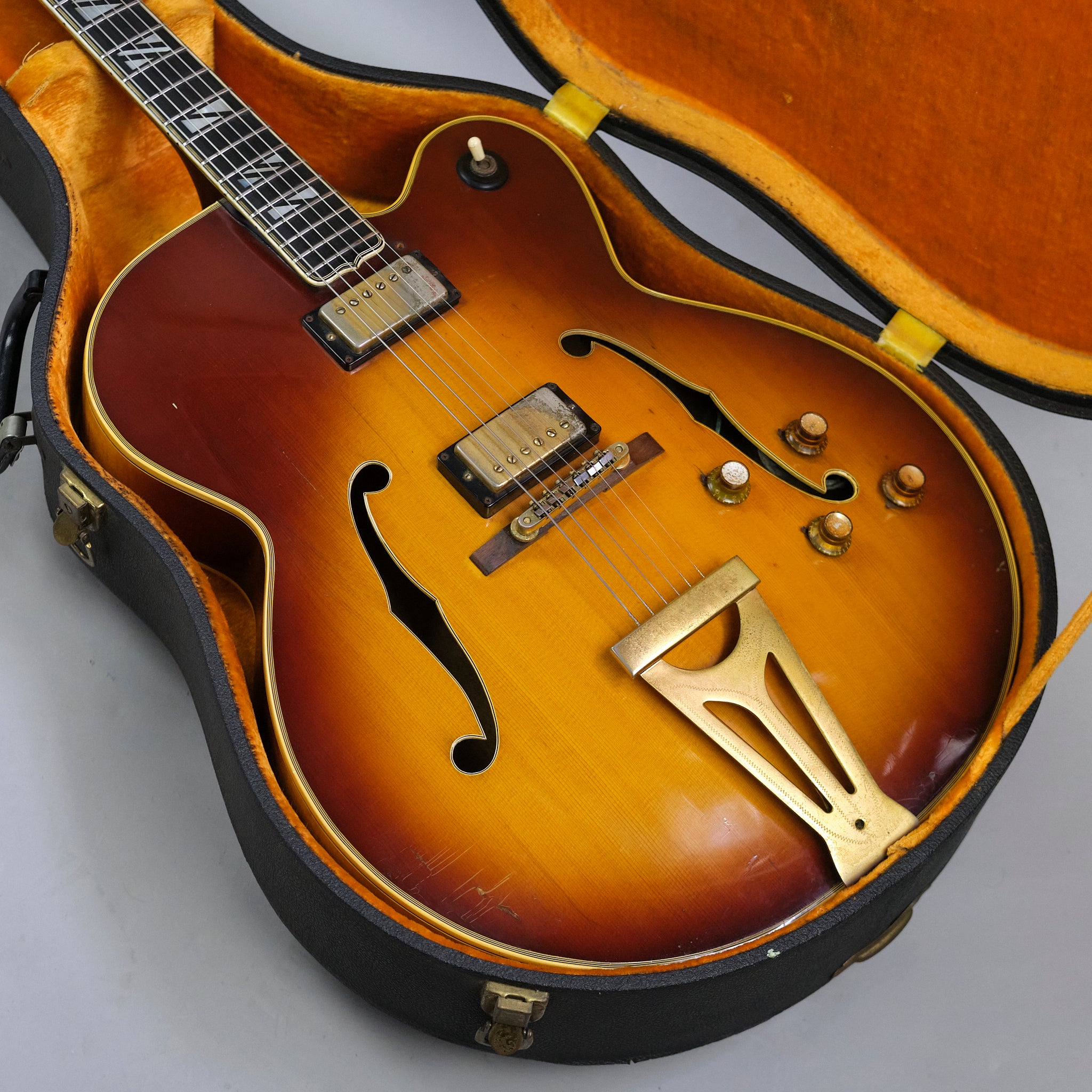 1968 Gibson Super 400 CES (USA, Sunburst, OHSC)