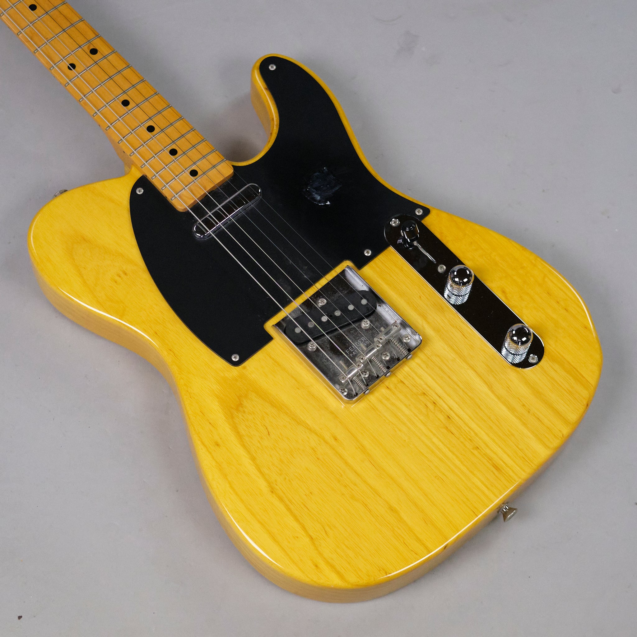 2015 Fender Telecaster (Japan, Butterscotch)