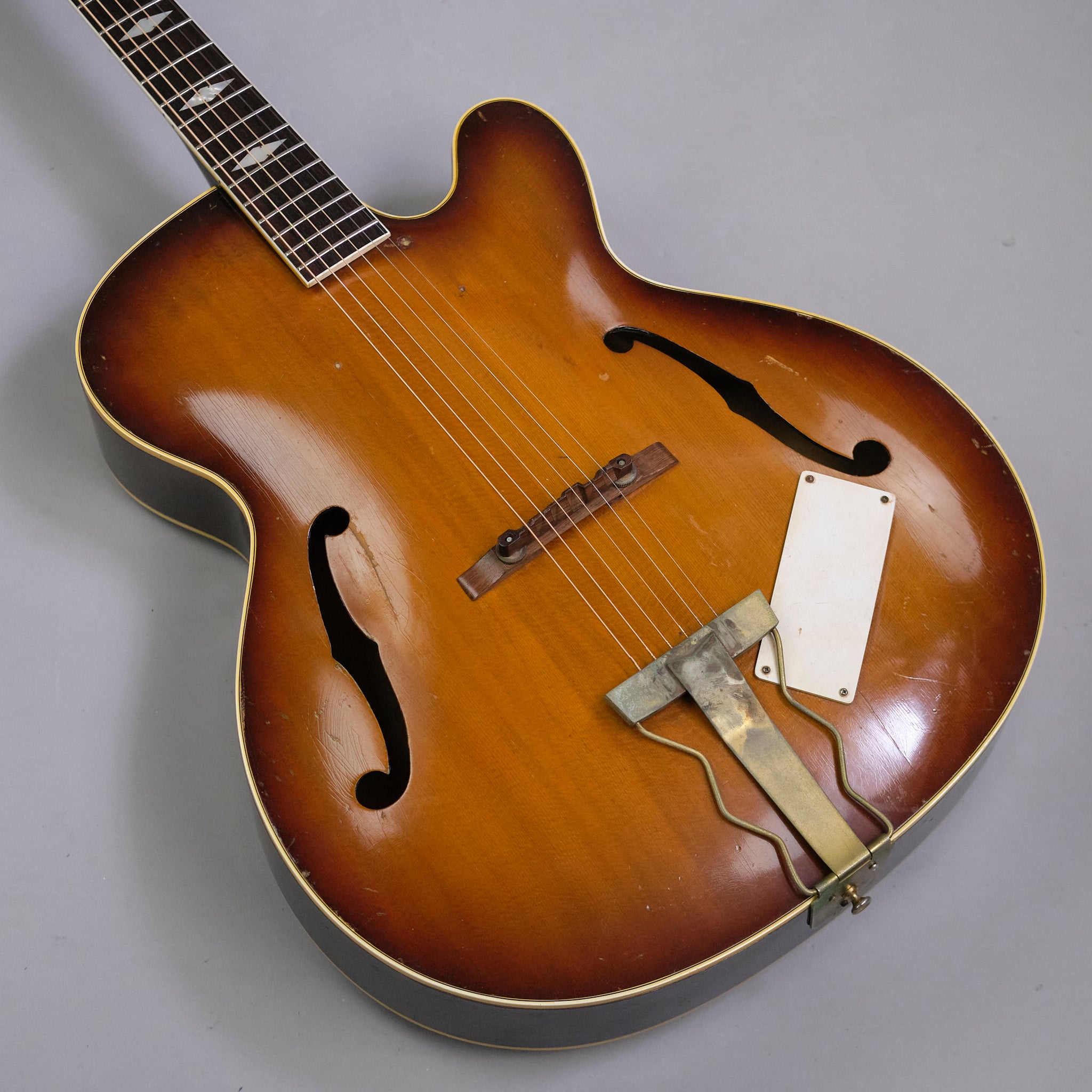 1958 Epiphone Triumph A-412 (USA, Sunburst)