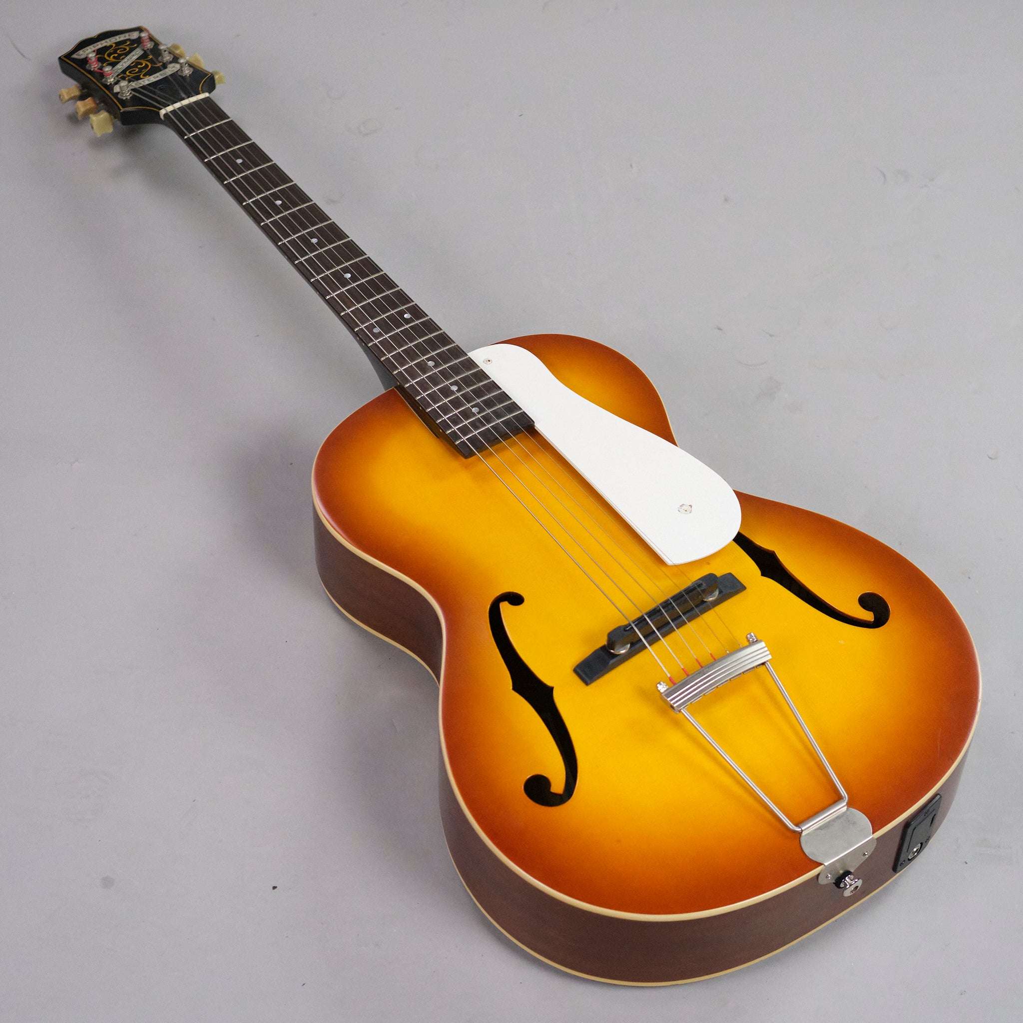 2016 Epiphone Masterbilt Century Collection Olympic (Indonesia, Honeyburst) [Ex Davey Lane / You Am I]