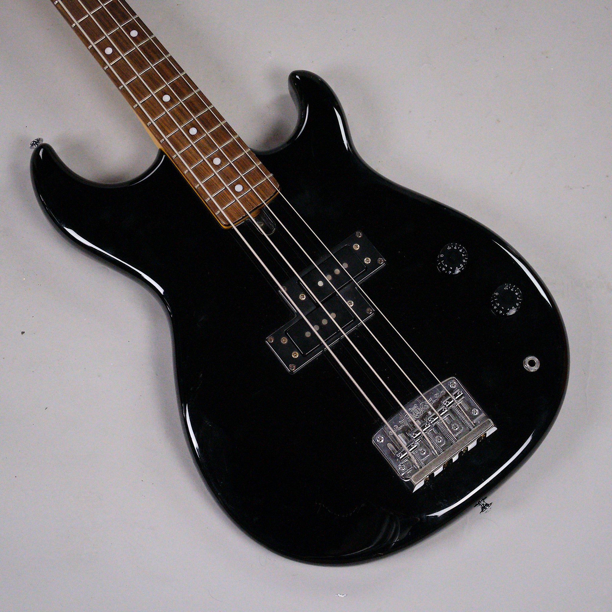 c1980s Yamaha Broad Bass VI (Japan, Black)