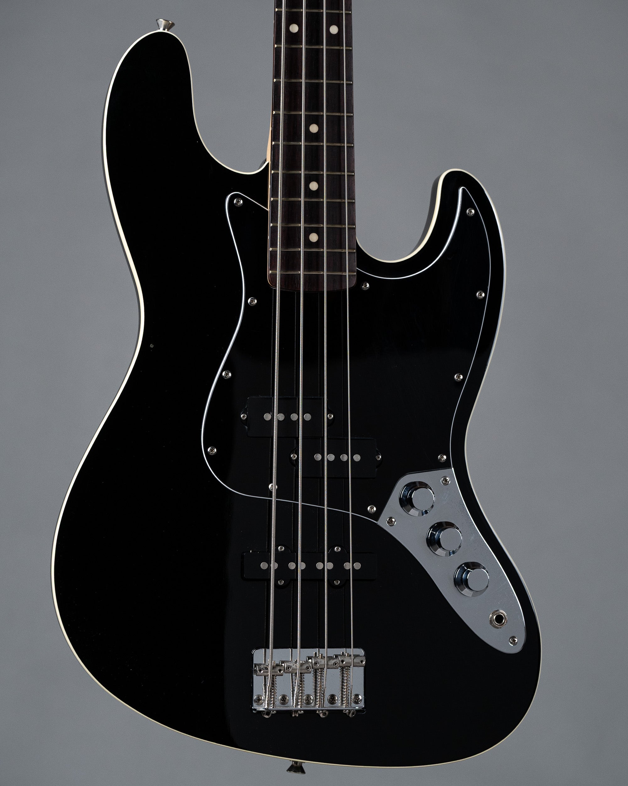 2004 Fender Aerodyne Jazz Bass (Japan, Black)