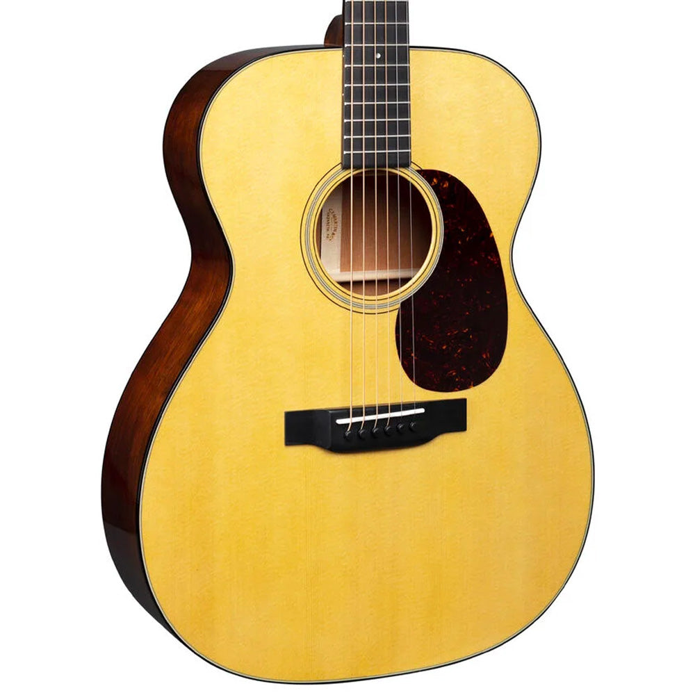 Martin 000-18 Standard Series Auditorium (Spruce, Mahogany, Case)