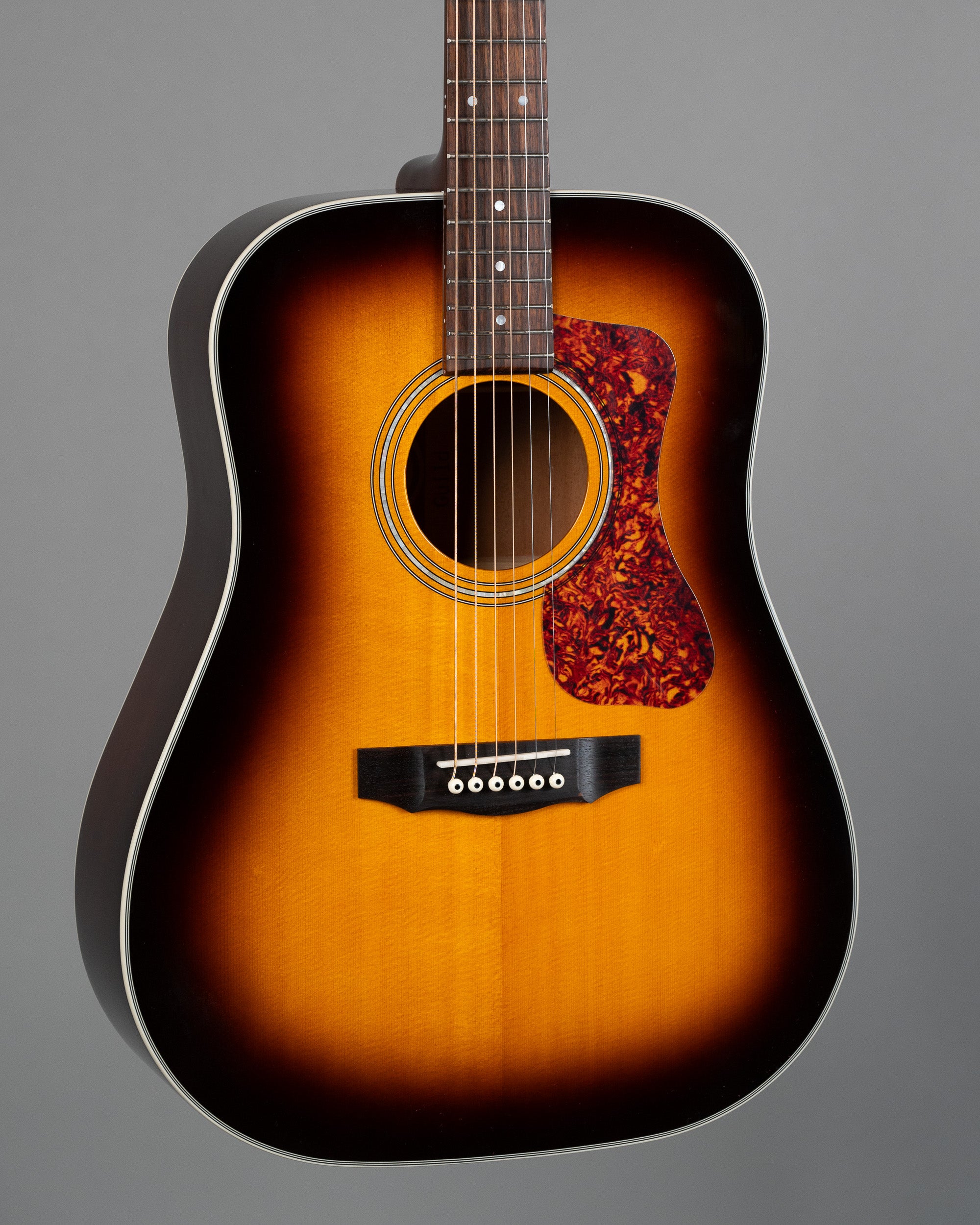 c2020s Guild D-140 (China, Sunburst, Gig Bag)