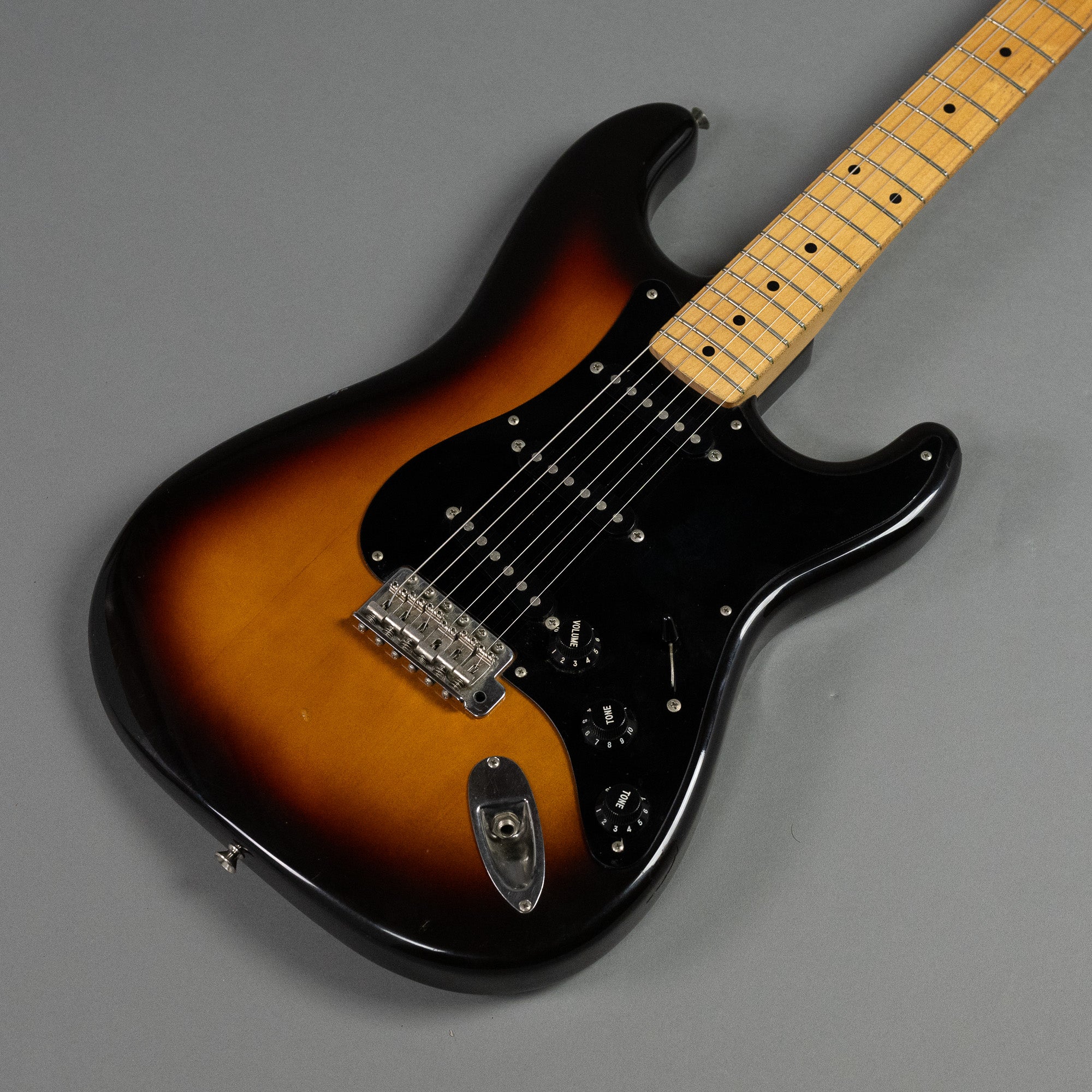 1990 Squier 'Silver Series' Stratocaster (Japan, Sunburst, Gig Bag)