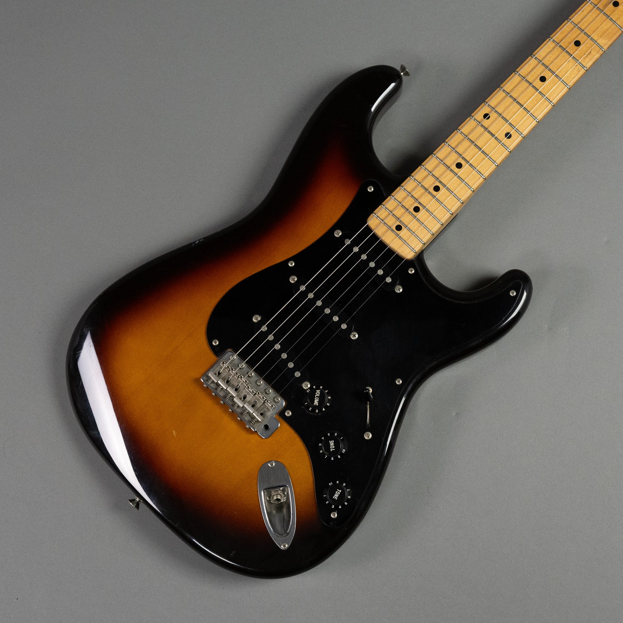 1990 Squier 'Silver Series' Stratocaster (Japan, Sunburst, Gig Bag)