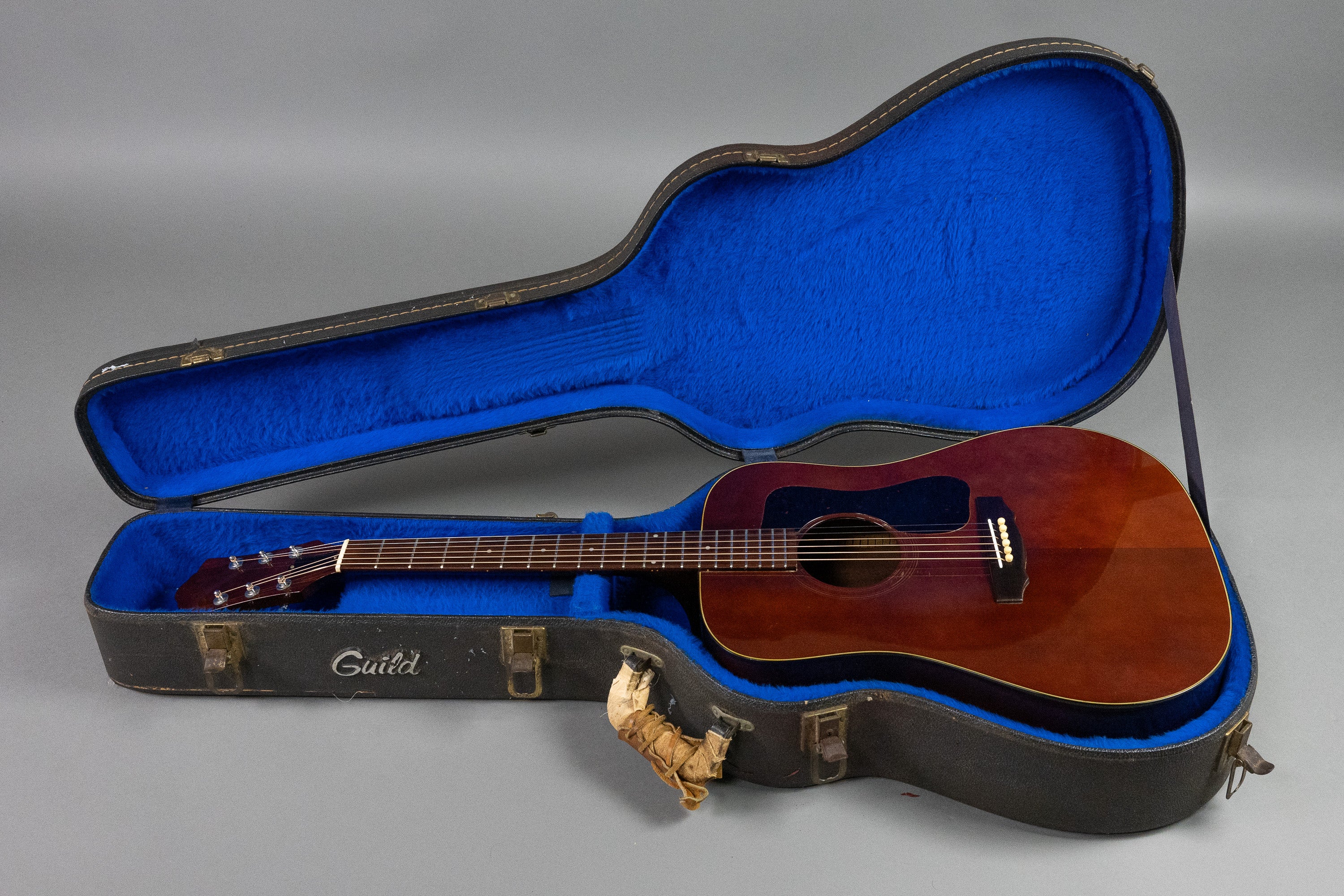 1978 Guild D-25 Dreadnought (USA, Cherry Stain, OHSC)