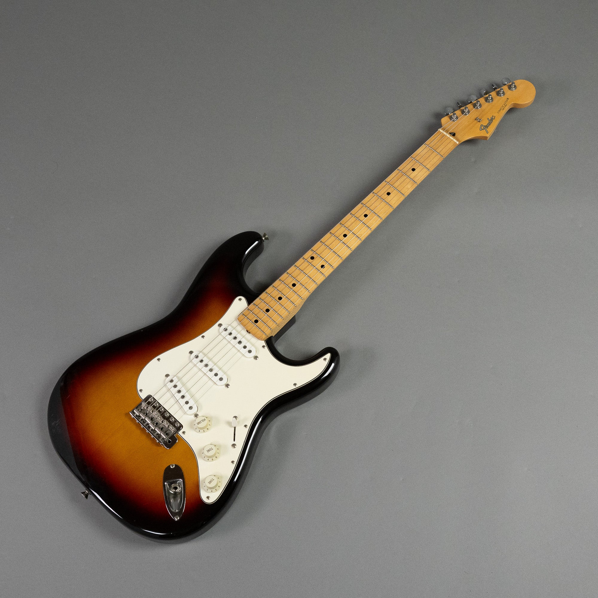 1994 Fender Standard Stratocaster (Japan, Sunburst)