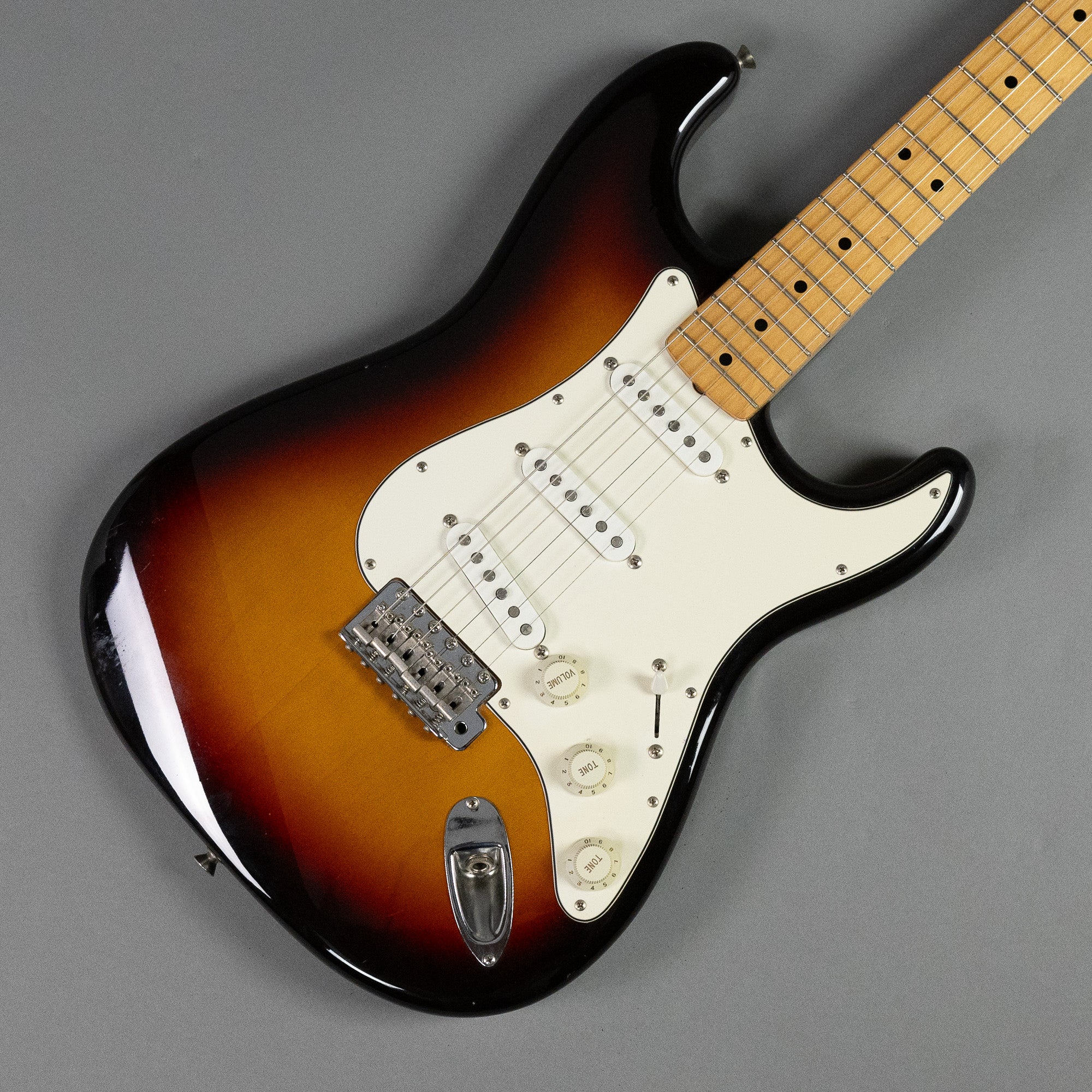 1994 Fender Standard Stratocaster (Japan, Sunburst)