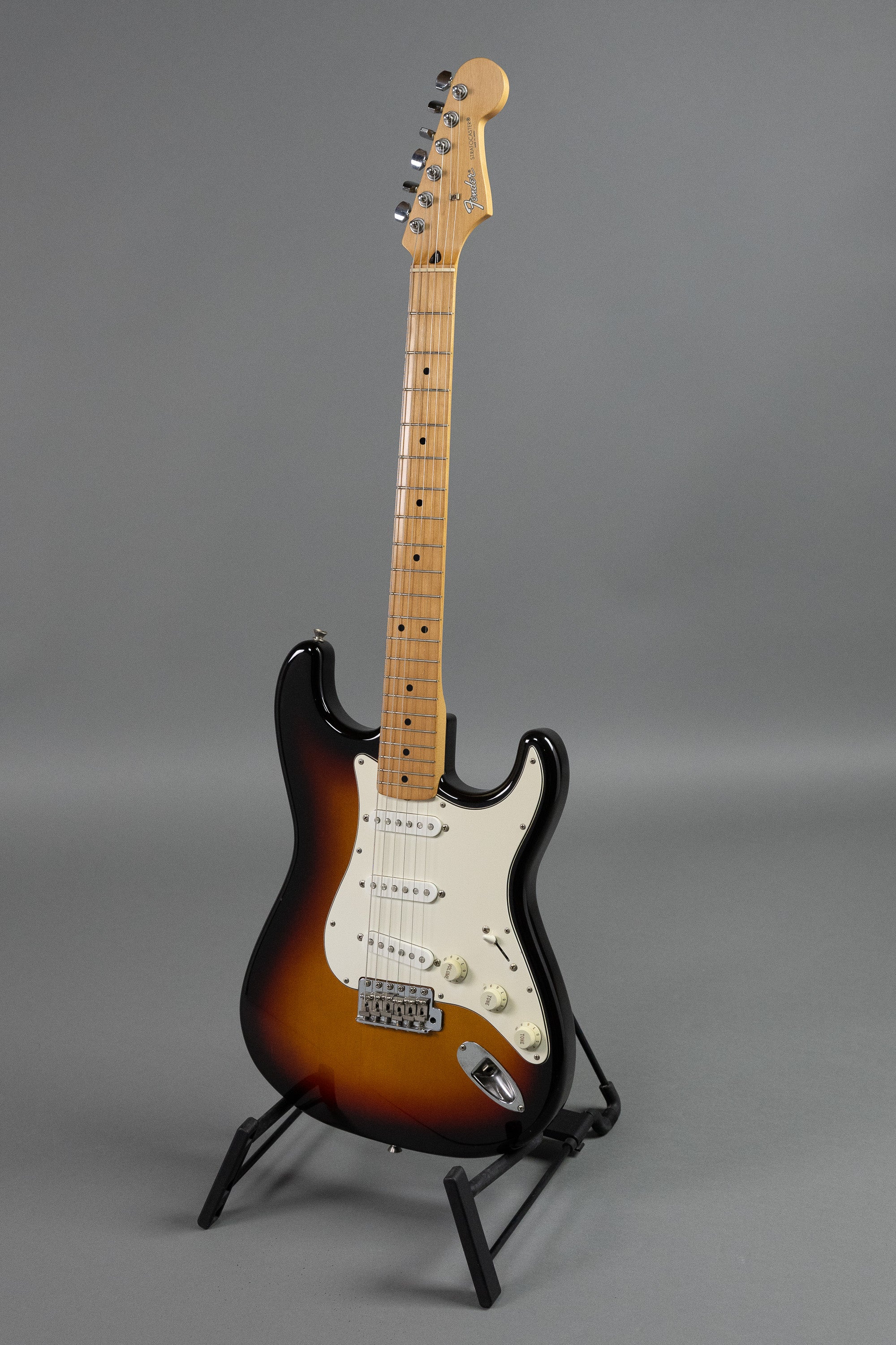 1994 Fender Standard Stratocaster (Japan, Sunburst)