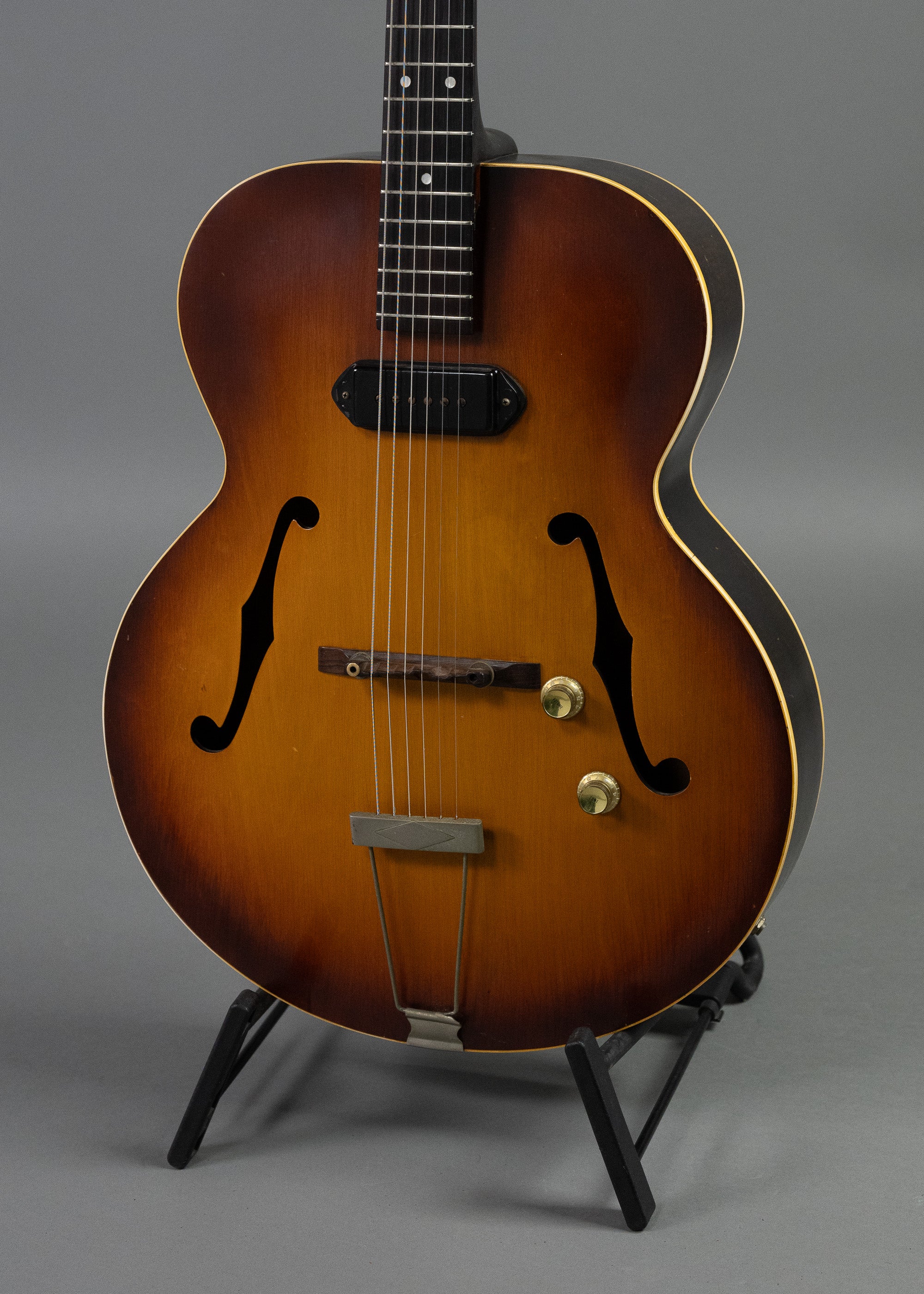 c1948 Gibson ES-150 (USA, Sunburst, HSC)