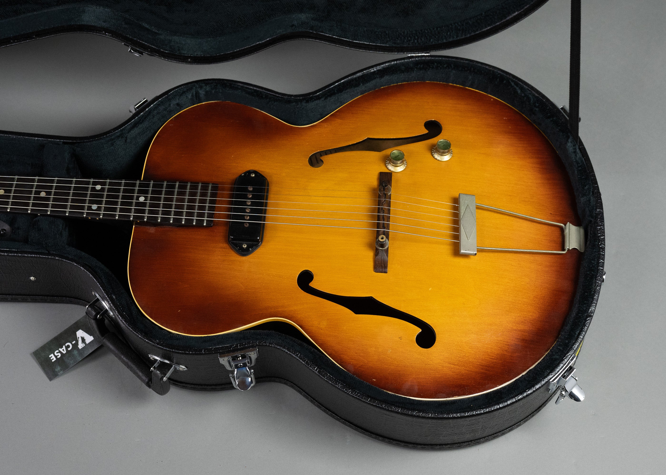 c1948 Gibson ES-150 (USA, Sunburst, HSC)