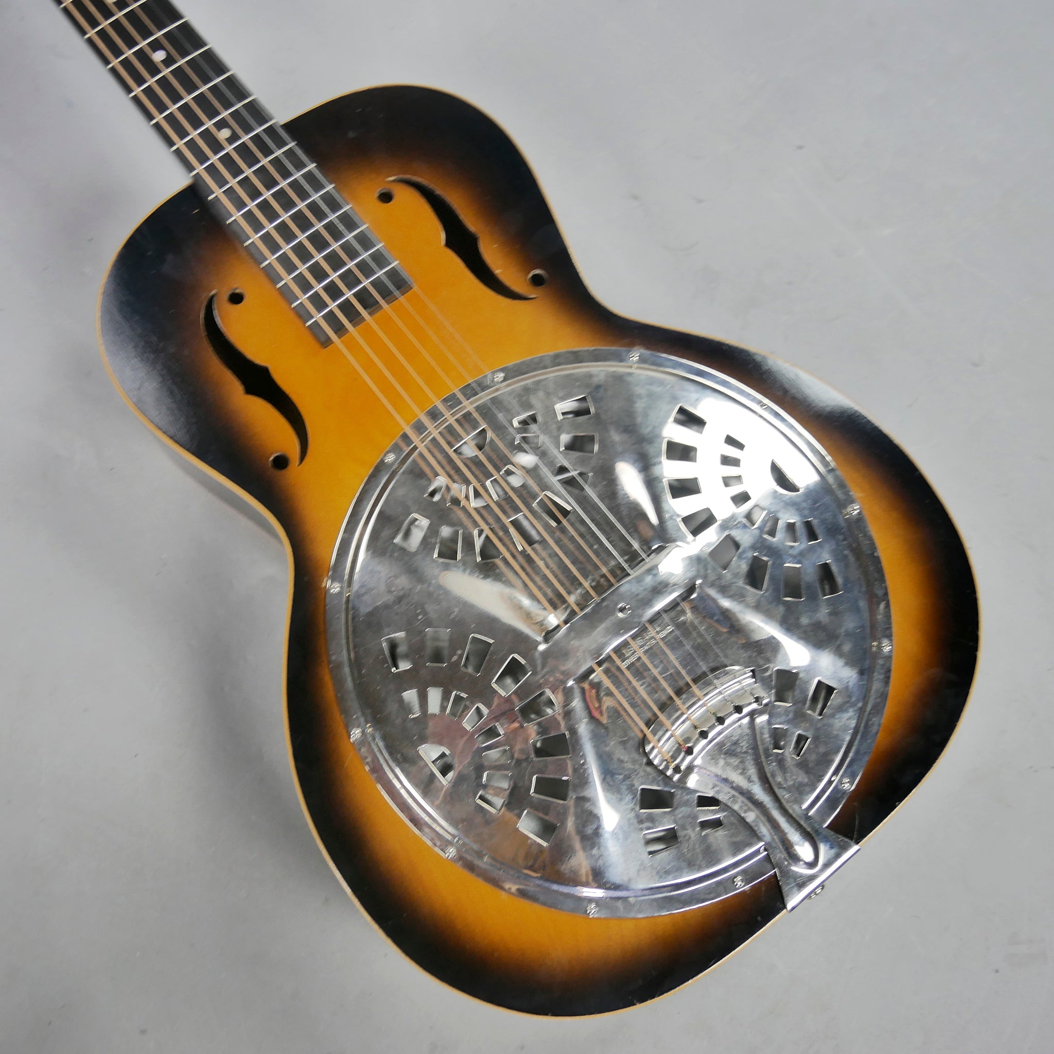 c1938 Dobro Resonator (USA, Sunburst, HSC)