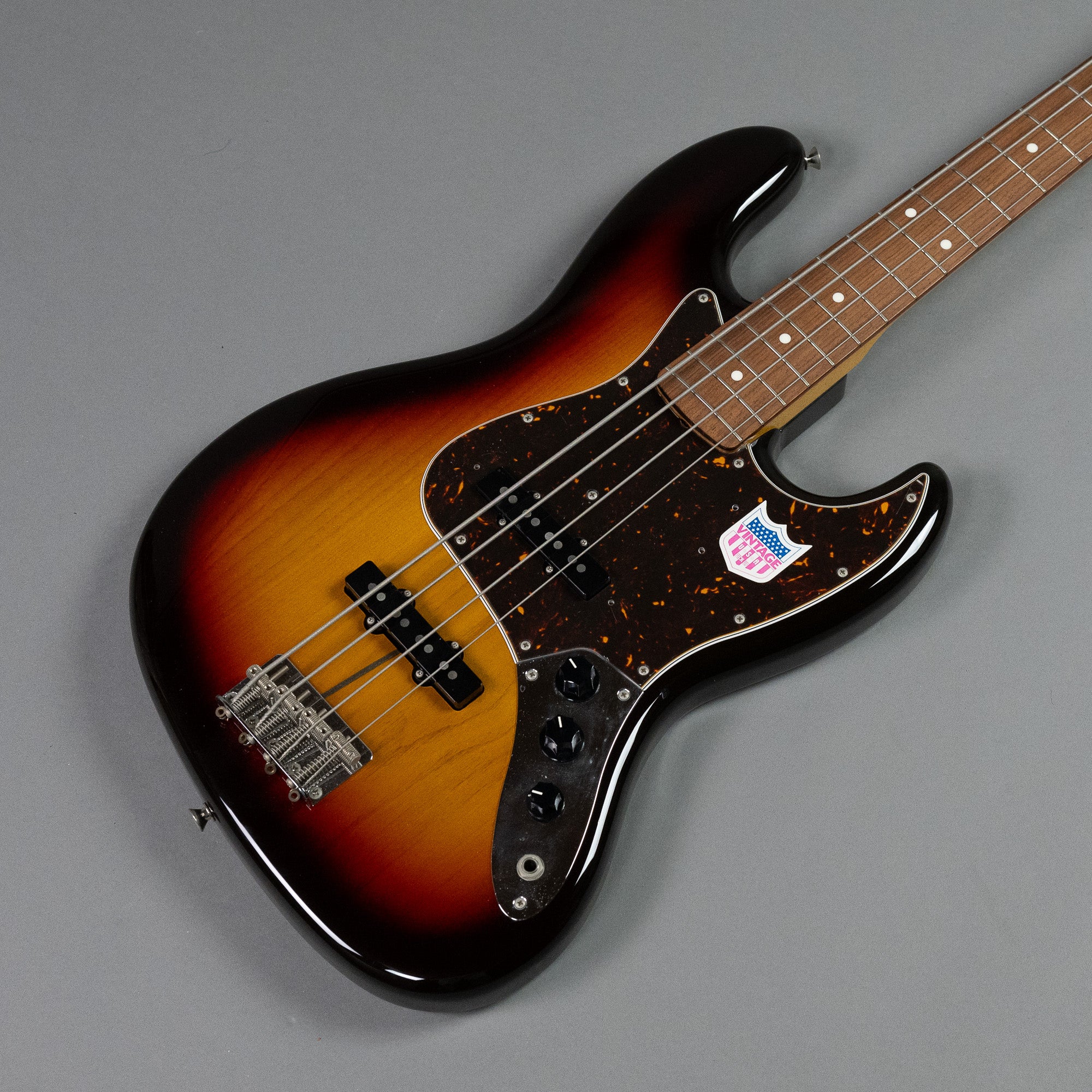 2015 Fender JB62 62 Re-Issue Jazz Bass (Japan, Sunburst)