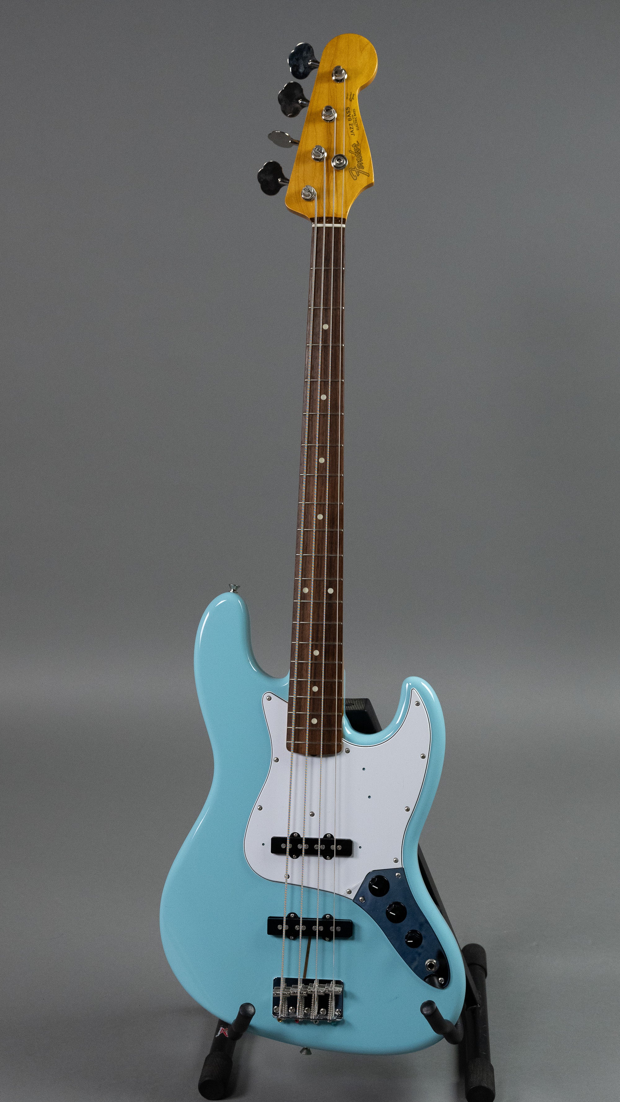 2009 Fender JB62 '62 Re-Issue Jazz Bass (Japan, Sonic Blue)