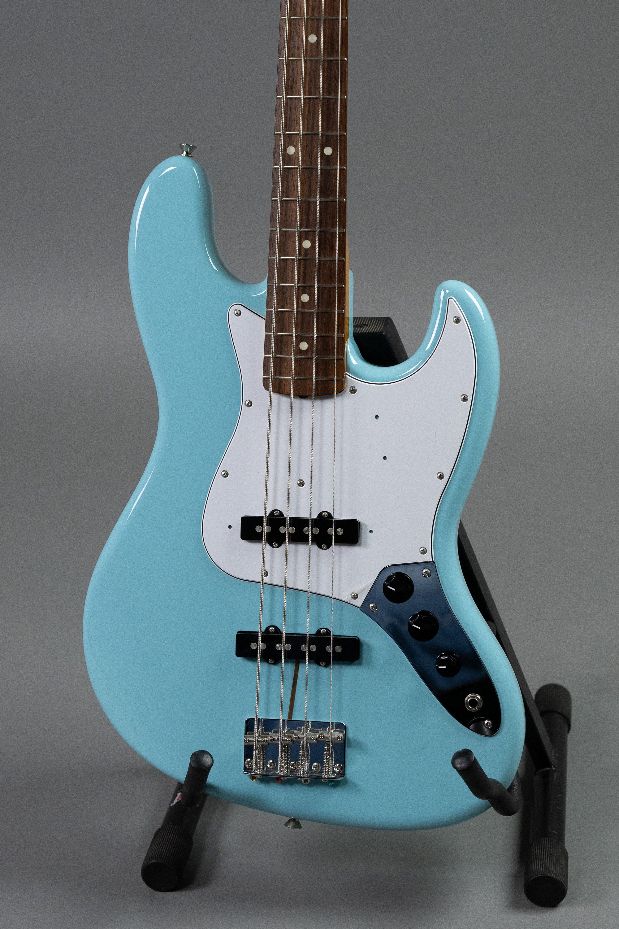 2009 Fender JB62 '62 Re-Issue Jazz Bass (Japan, Sonic Blue)