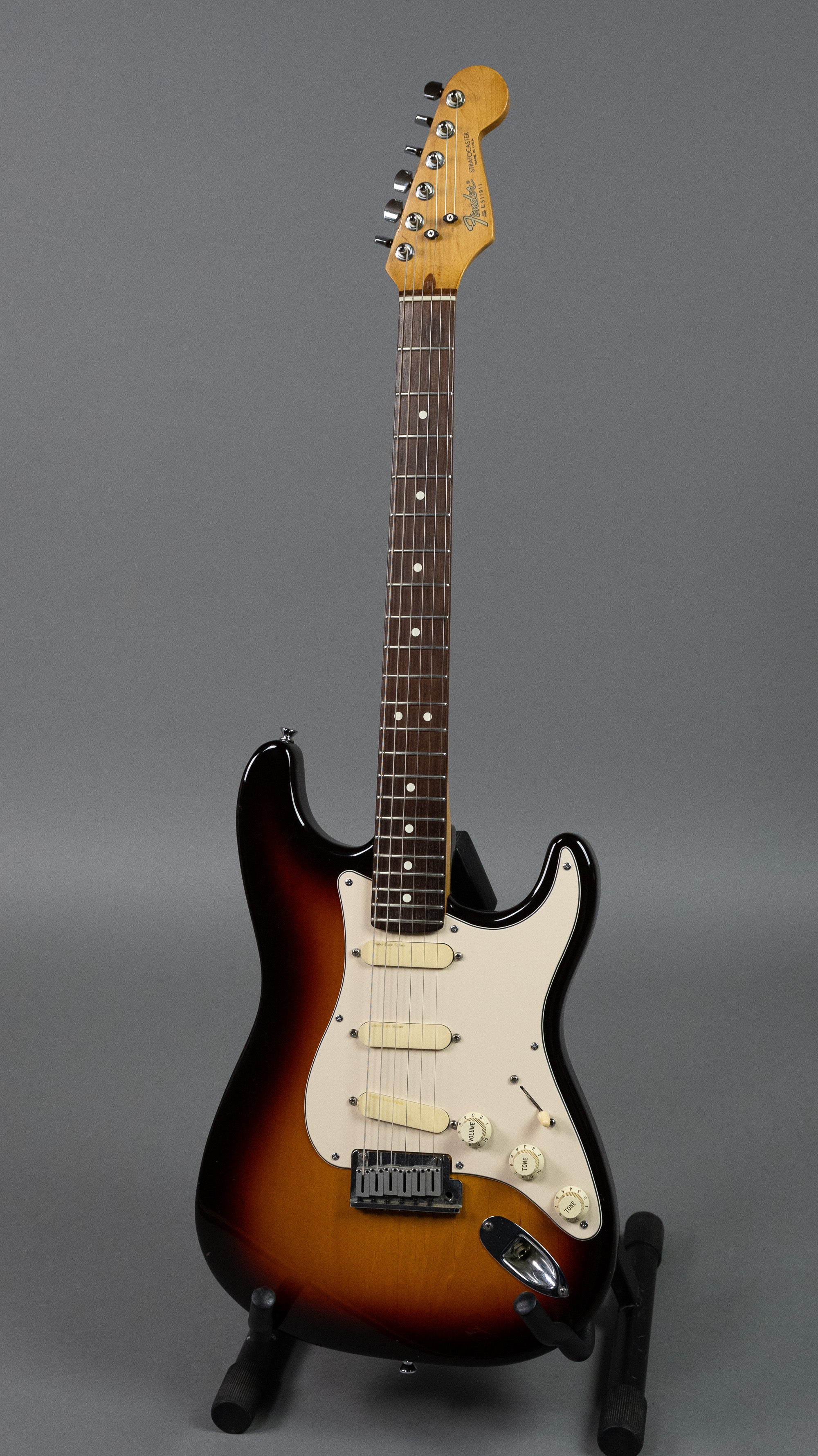 1988 Fender Standard Plus Stratocaster (USA, Sunburst, Fender TSA case)