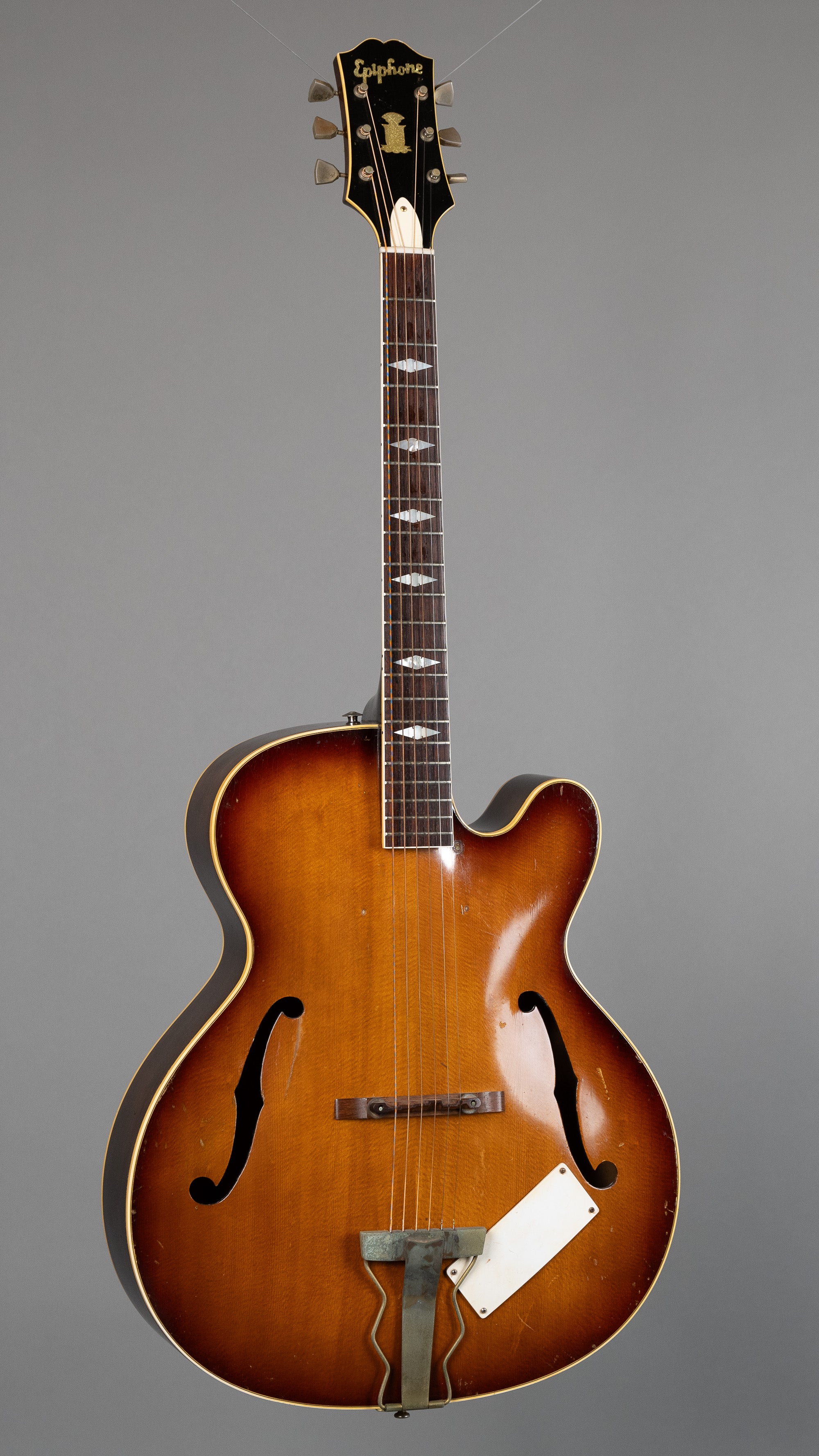 1958 Epiphone Triumph A-412 (USA, Sunburst)