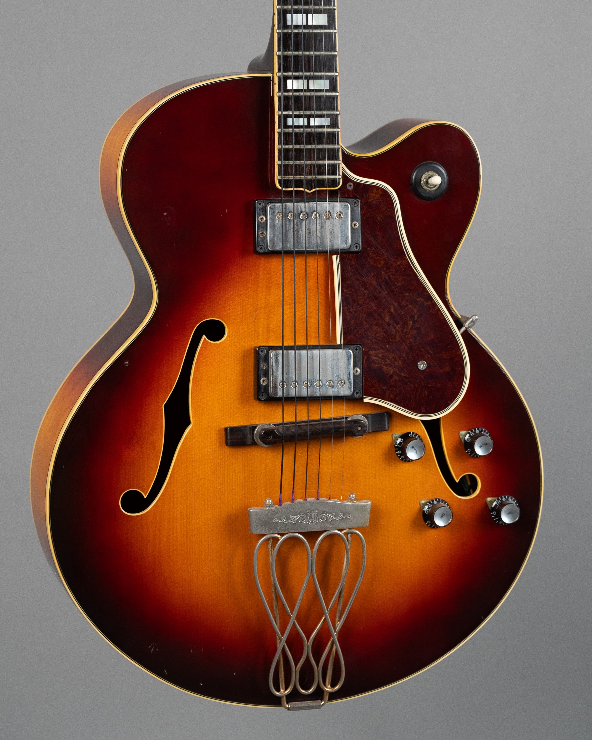 c1980s Yamaha AE-1200 Hollowbody Archtop Antique Sunburst (MIJ)