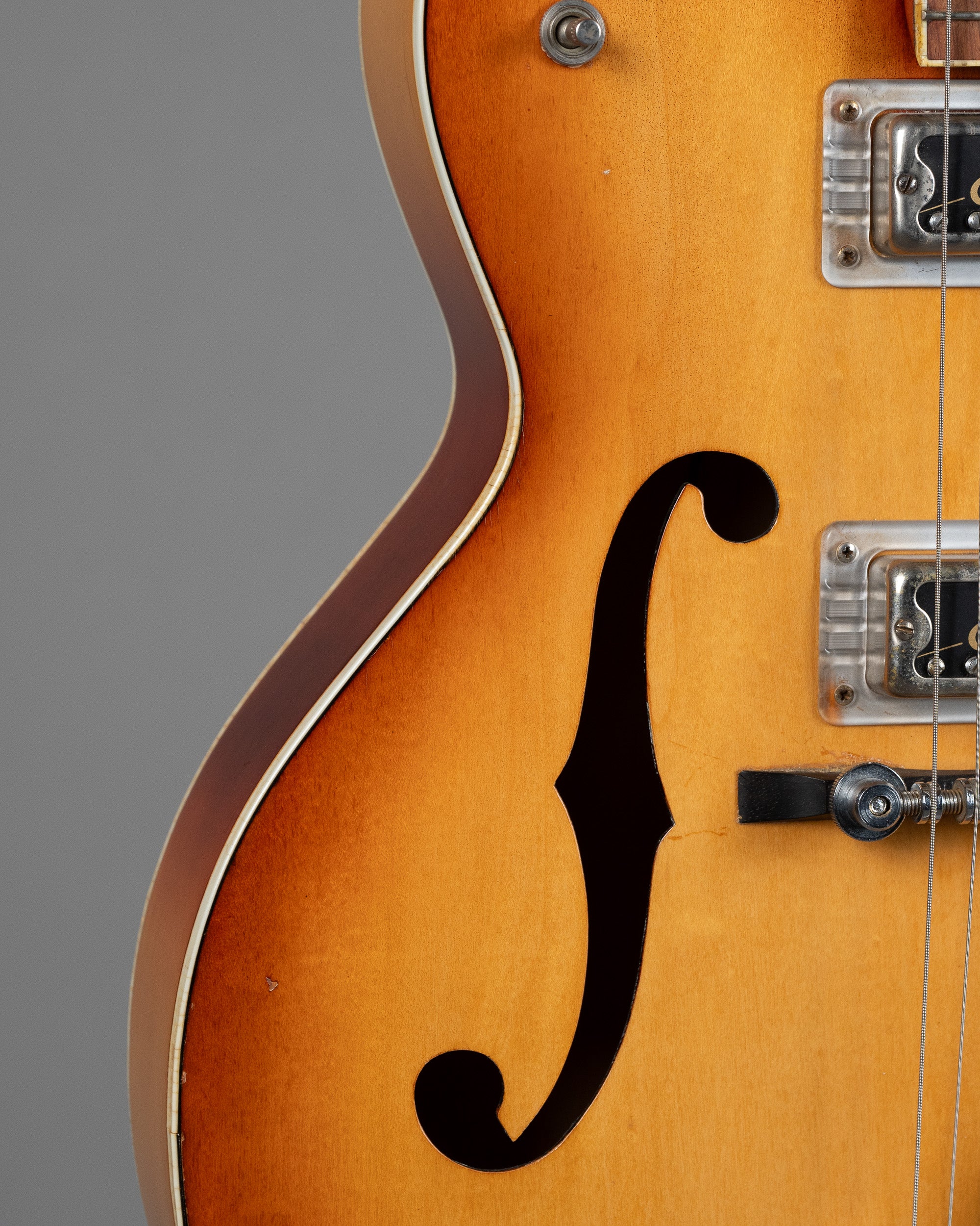 1969 Gretsch Double Anniversary 6117 (USA, Sunburst, HSC)