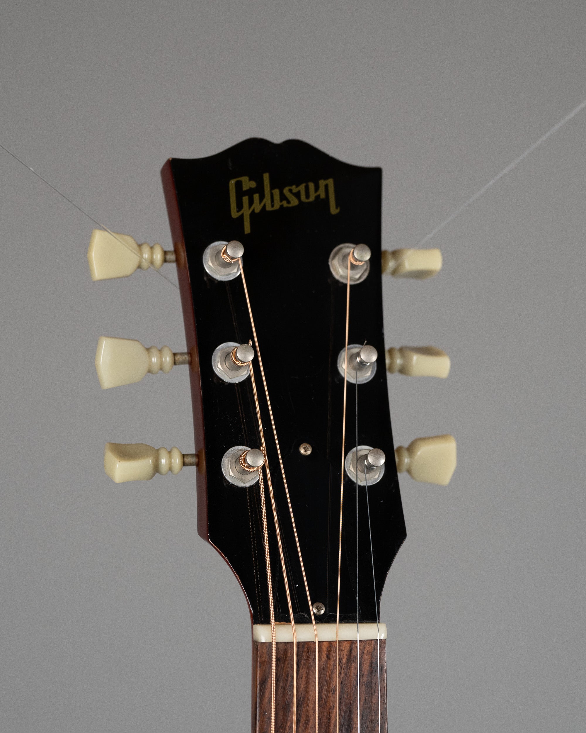 1999 Gibson J-45 HC (USA, Heritage Cherry, Highlander Pickup, HSC)