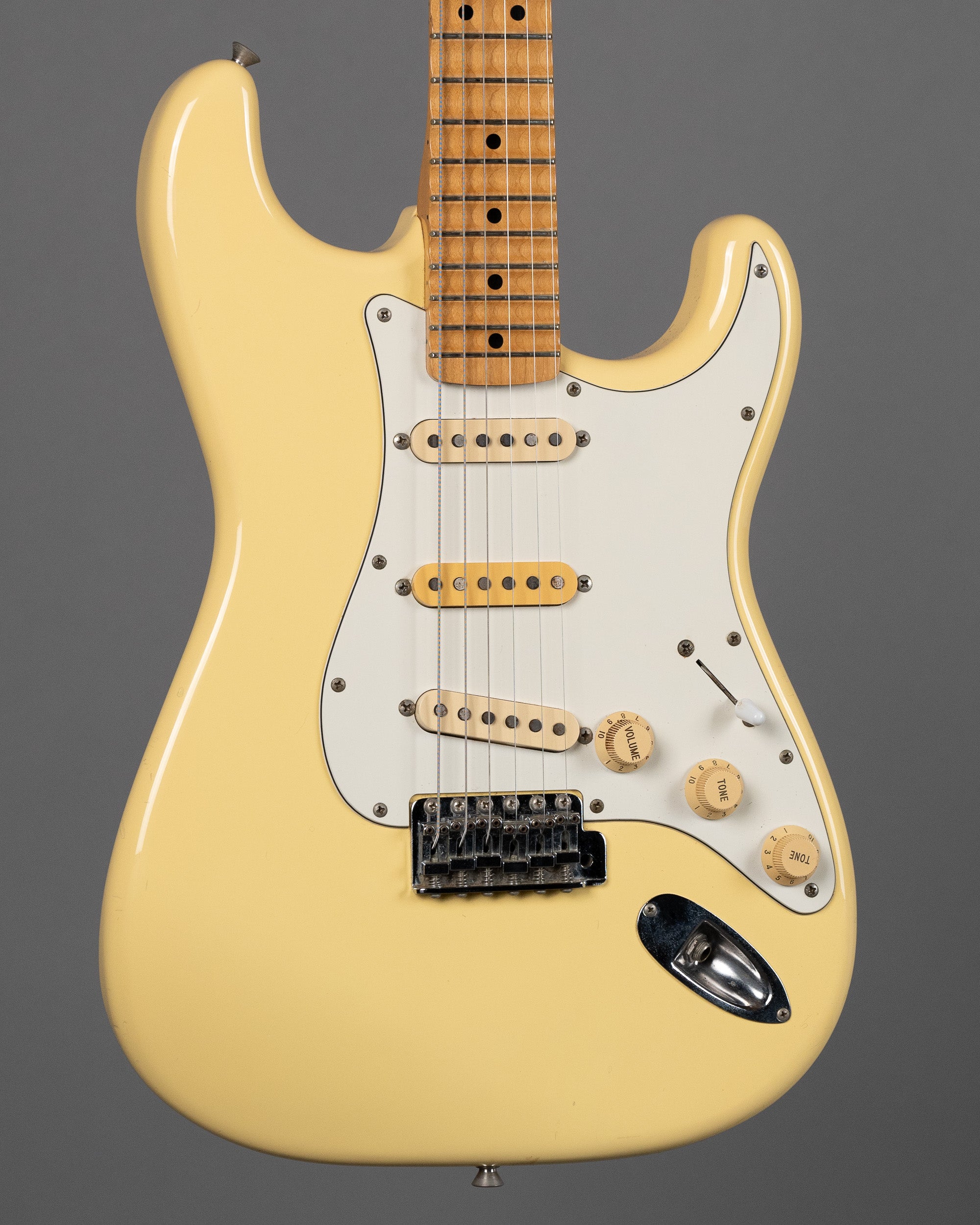 c1989 Fender ST72-95 Yngwie Malmsteen Stratocaster (Japan, Vintage White)