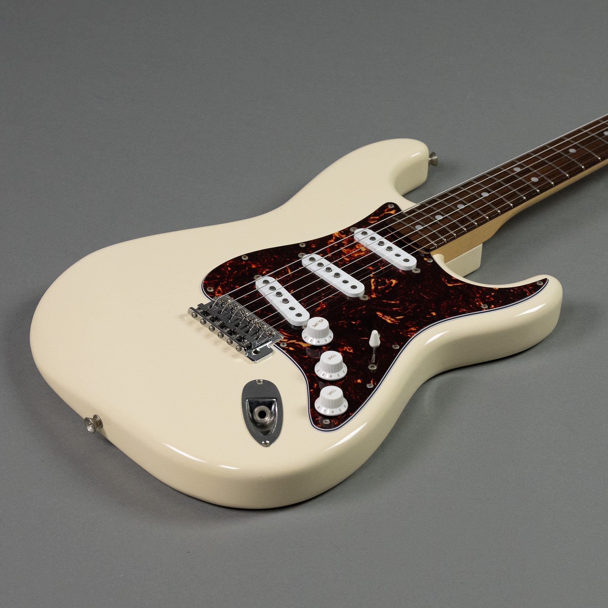 1999 Fender ST72 '72 Re-Issue Stratocaster (Japan, Olympic White)