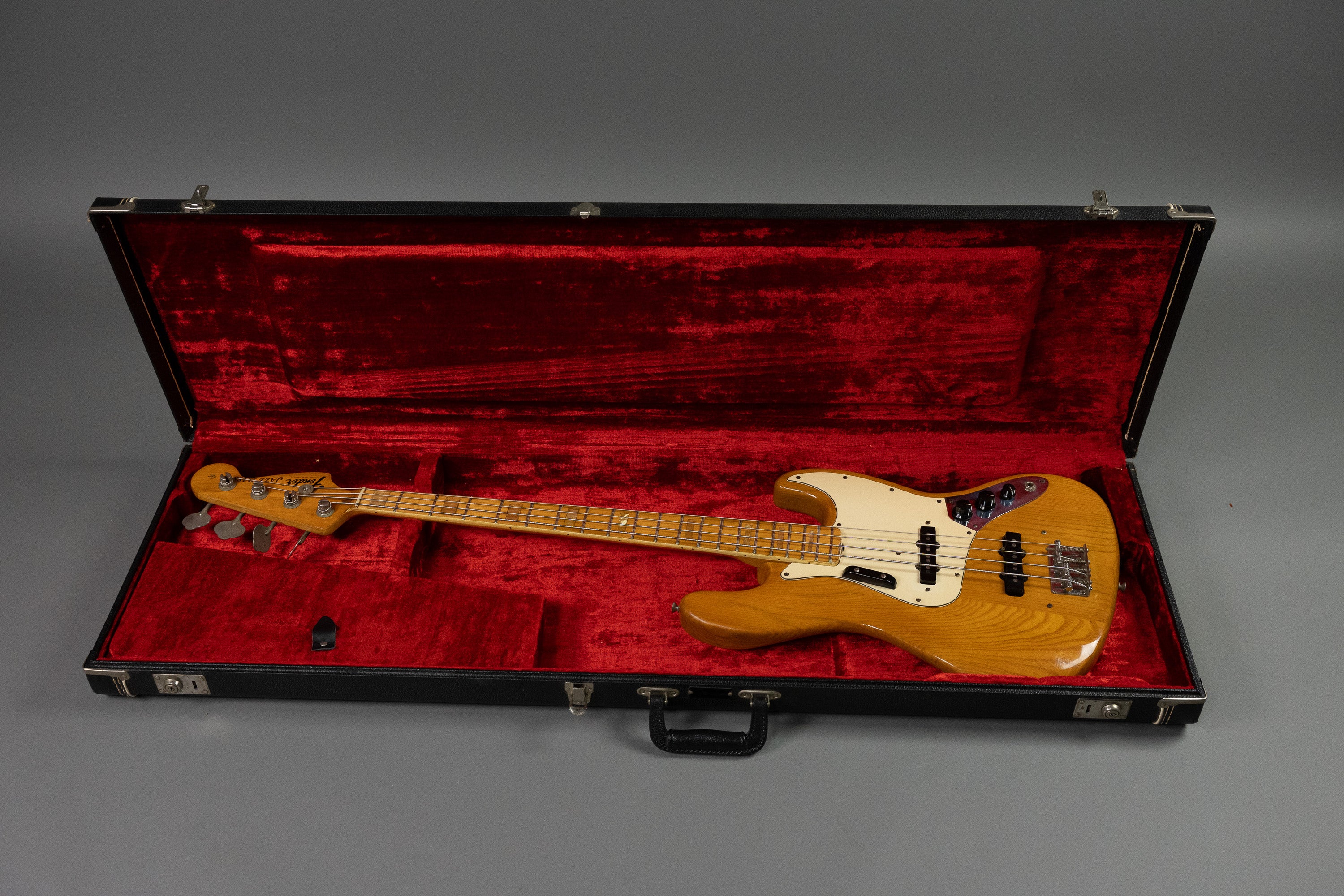 1973 Fender Jazz Bass (USA, Natural, HSC)