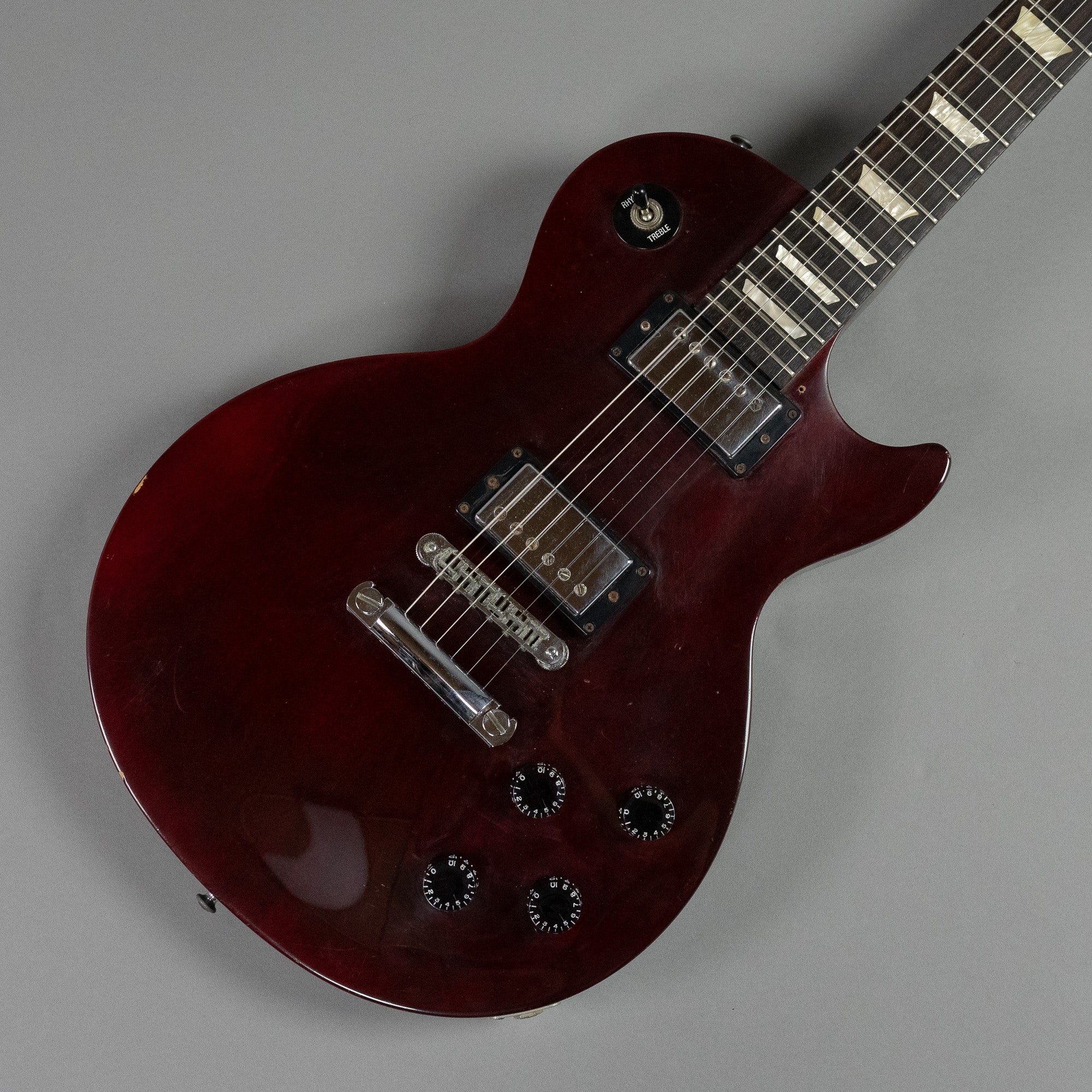 2005 Gibson Les Paul Studio (USA, Wine Red, HSC)