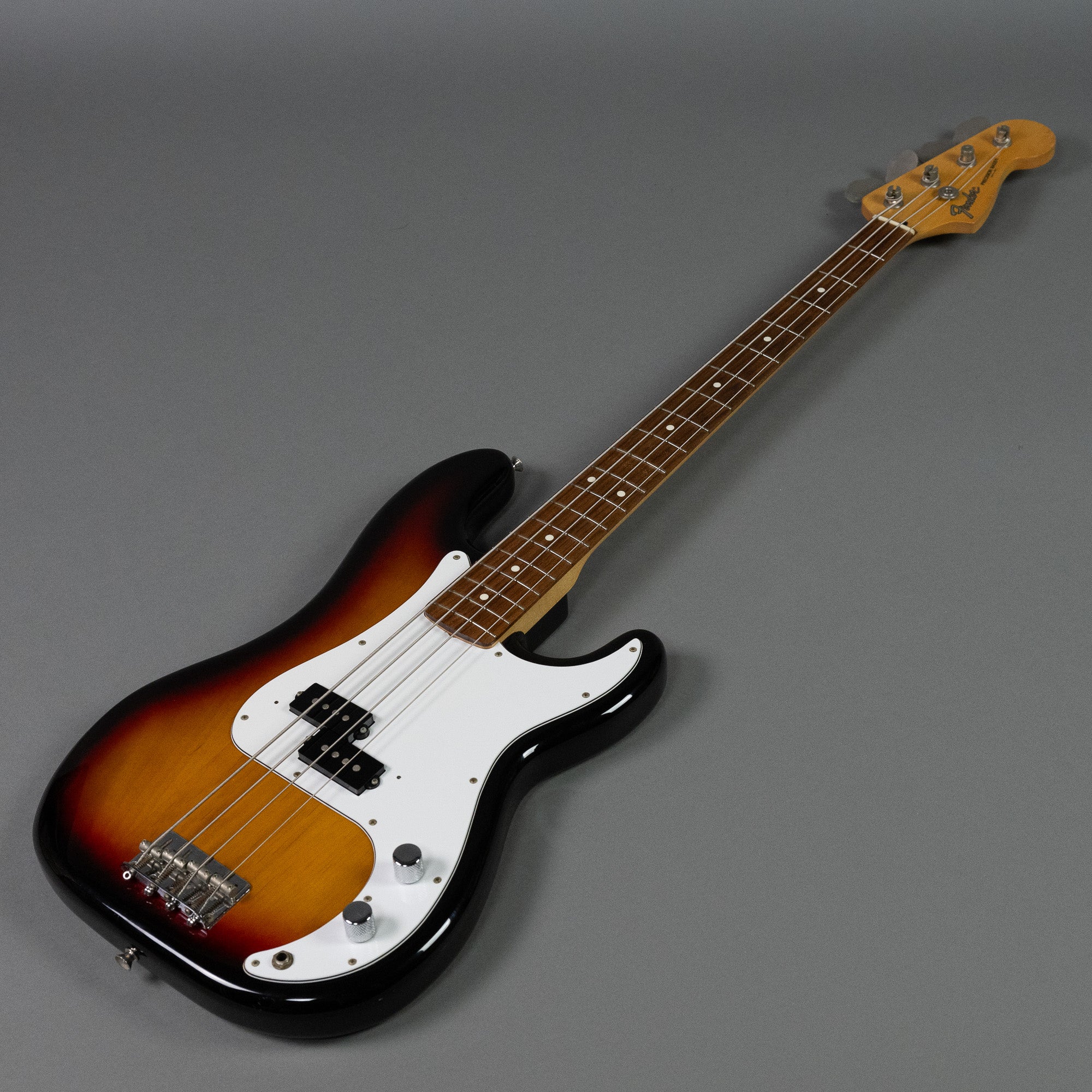 1995 Fender Precision Bass (Japan, Sunburst, Gig Bag)