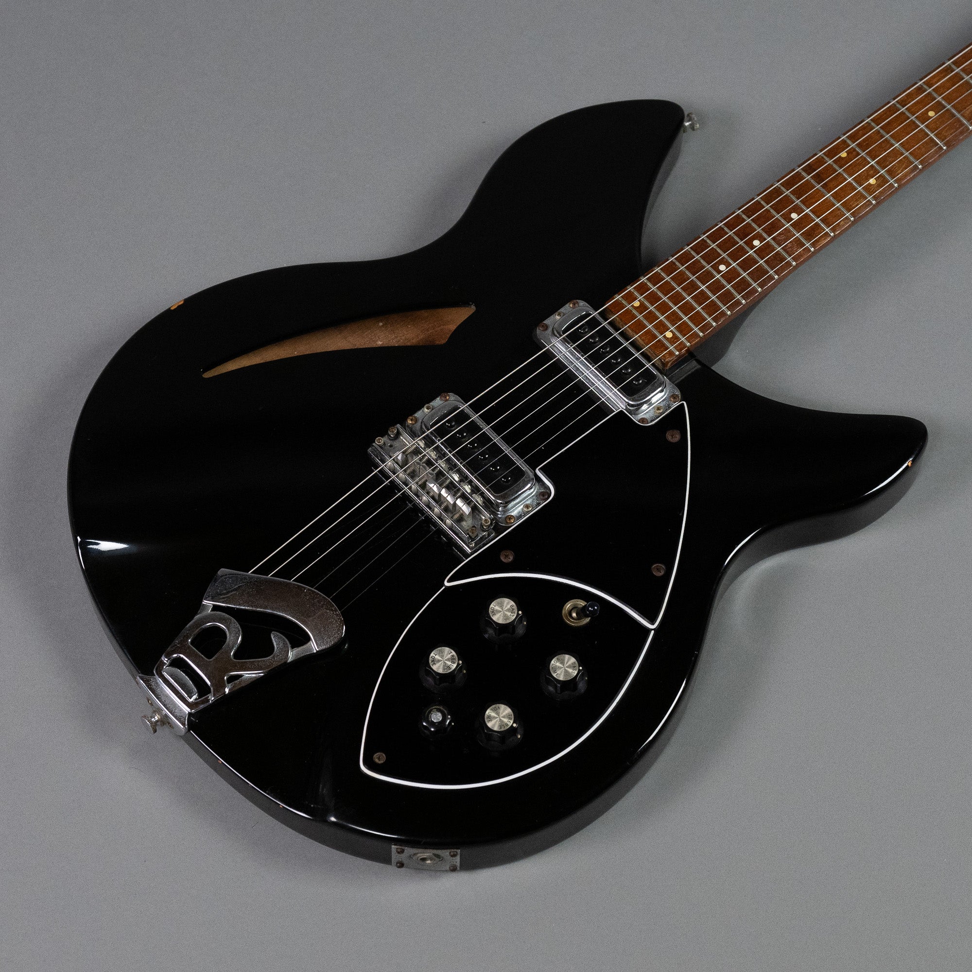 1982 Rickenbacker 330 (USA, Jetglo, OHSC)