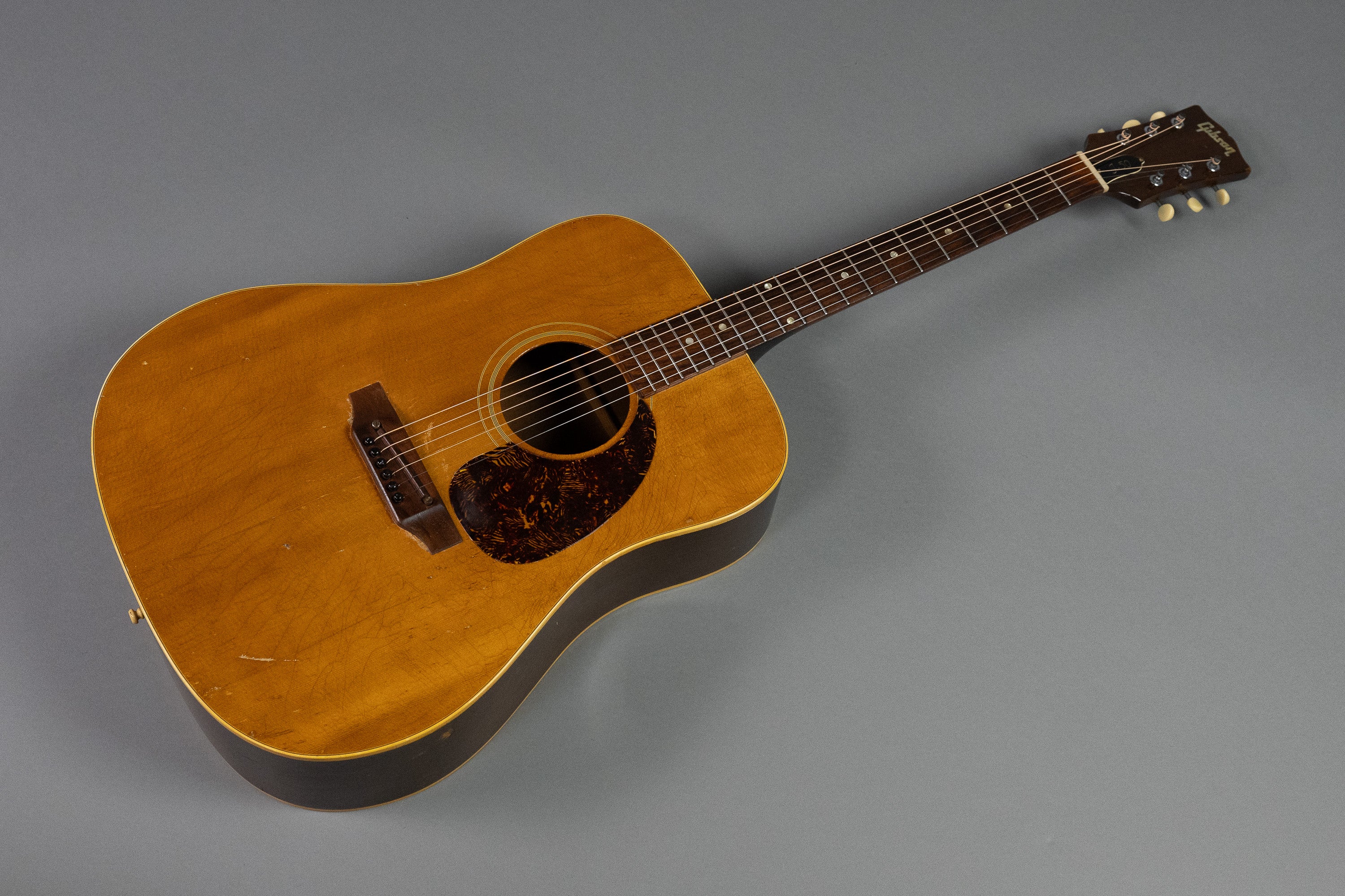 1969 Gibson J50 Dreadnought Square Shoulder (USA, Natural, HSC)