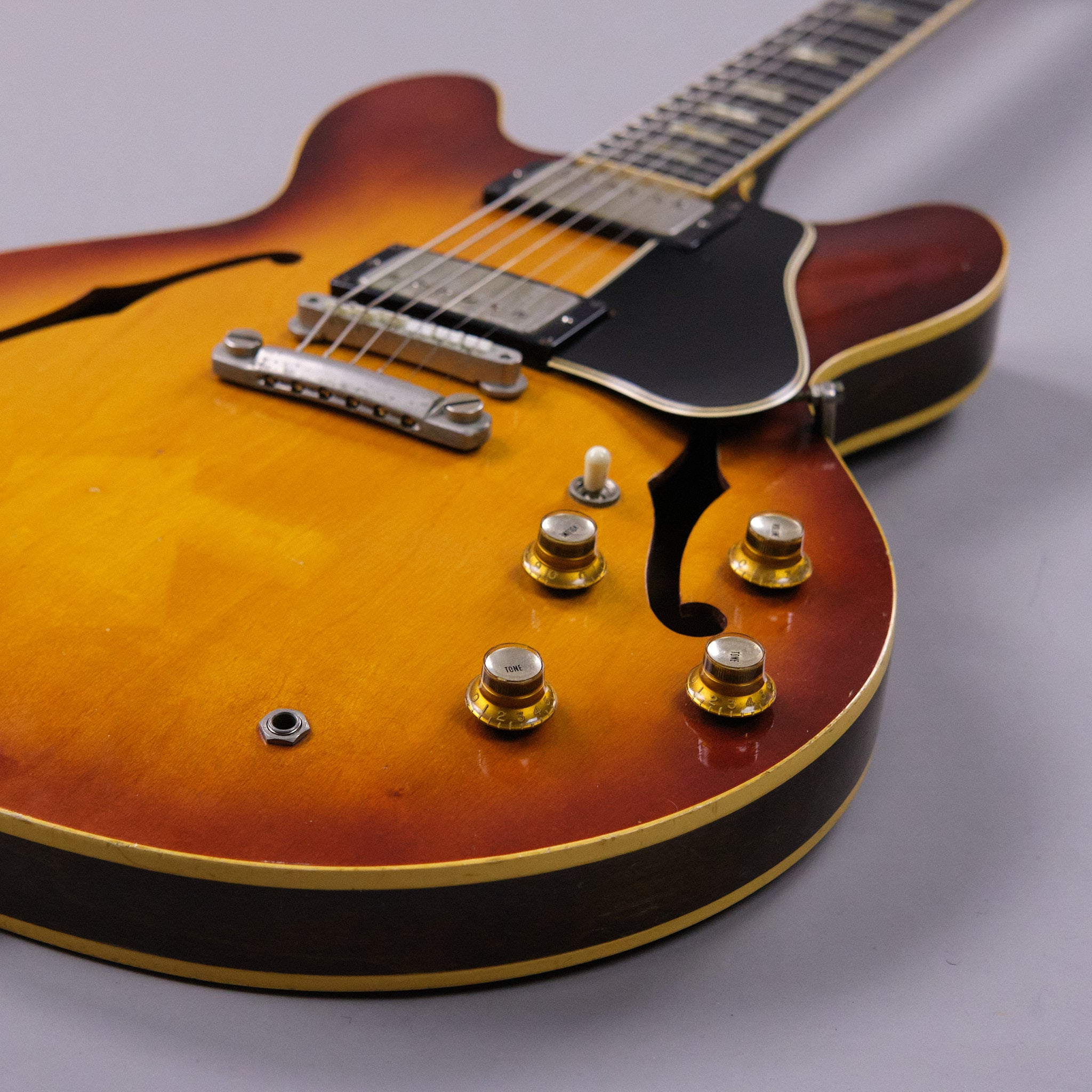 1965 Gibson ES-335 Sunburst (USA, HSC)