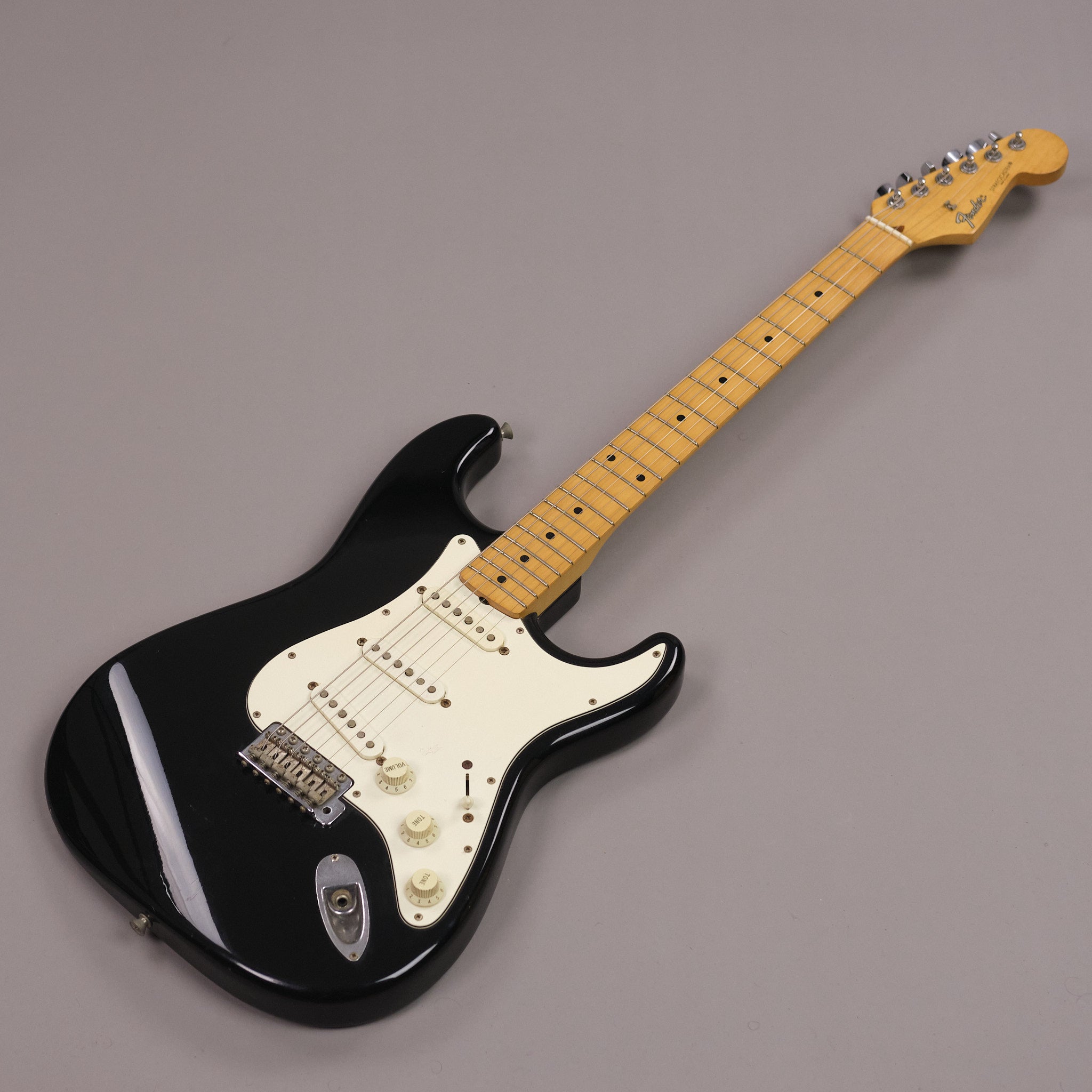 1994 Fender Stratocaster Standard (Japan, Black)