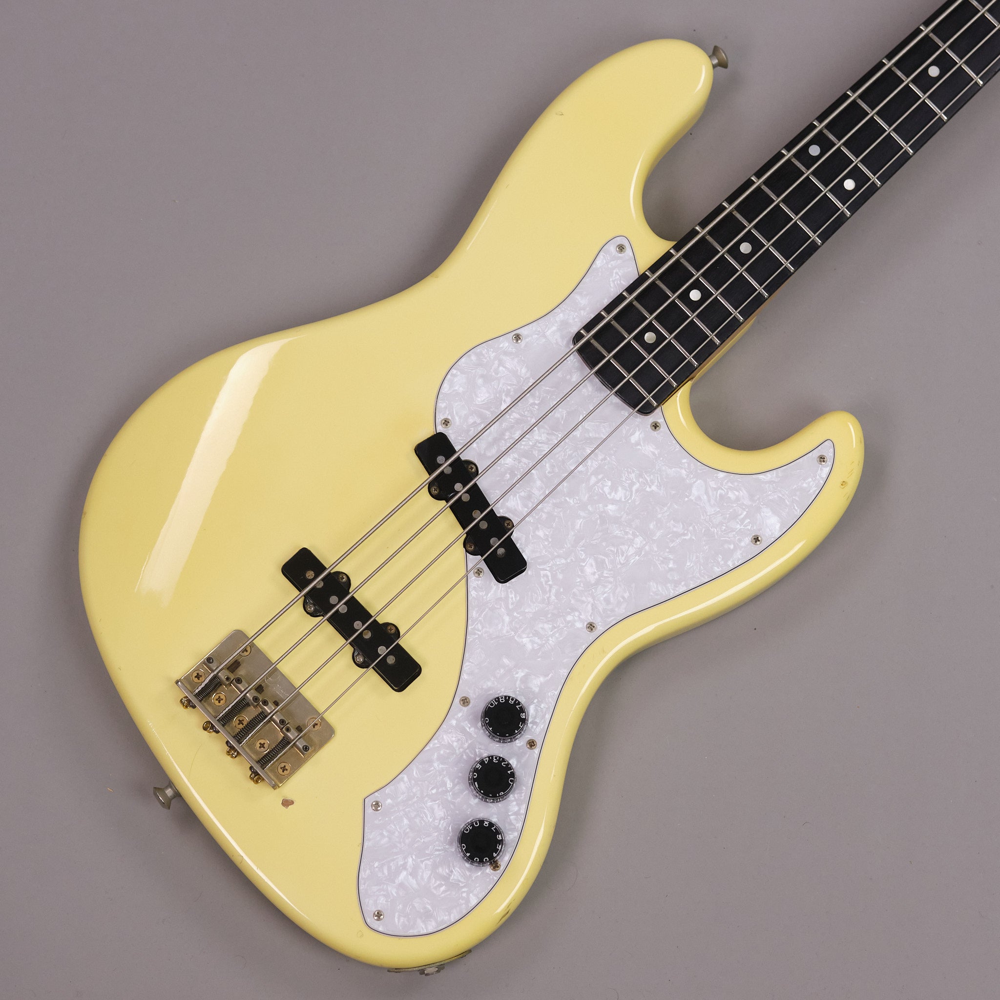 c2000s Moon JJ-4 'Jazz Bass' (Japan, Olympic White)