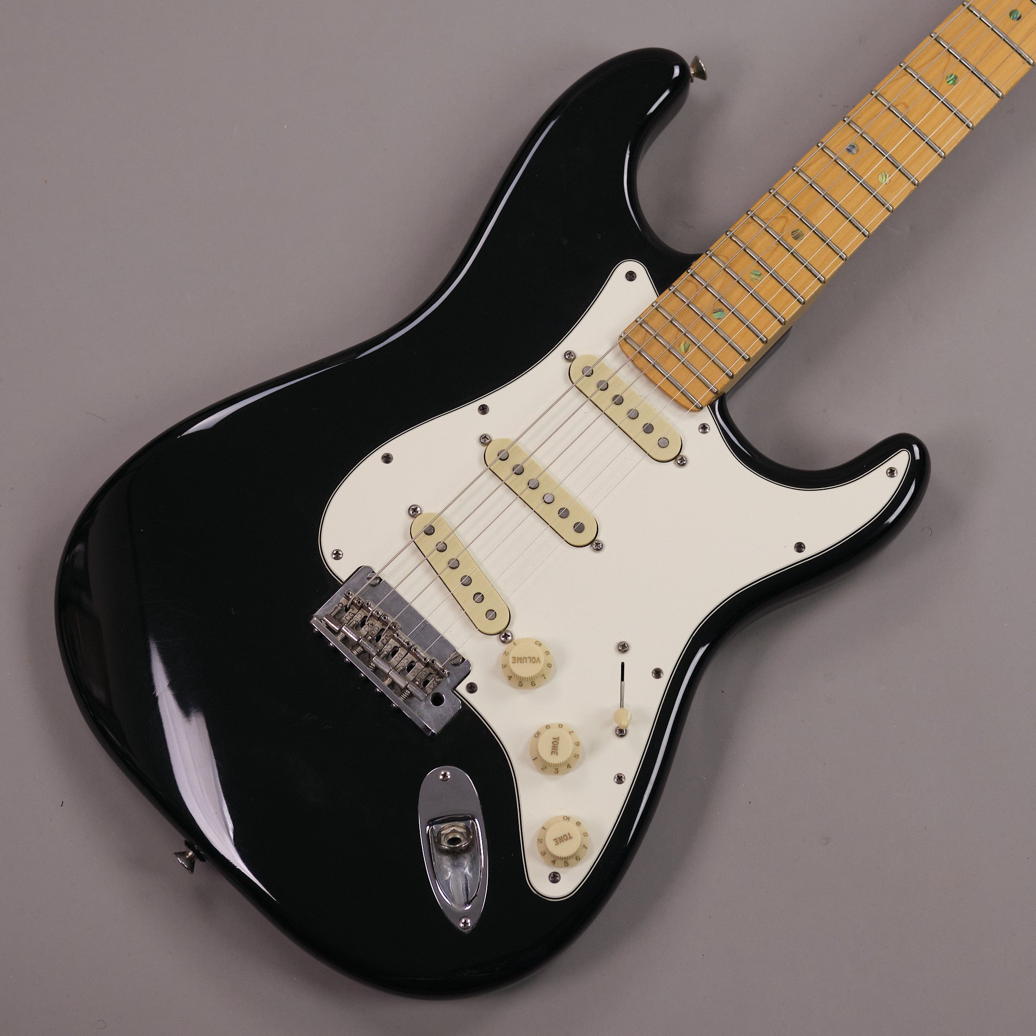 2011 Fender Stratocaster Deluxe (USA, Black, OHSC)