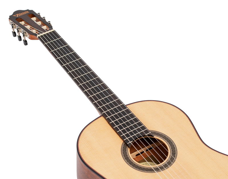 Valencia VC704 4/4 Classical Guitar