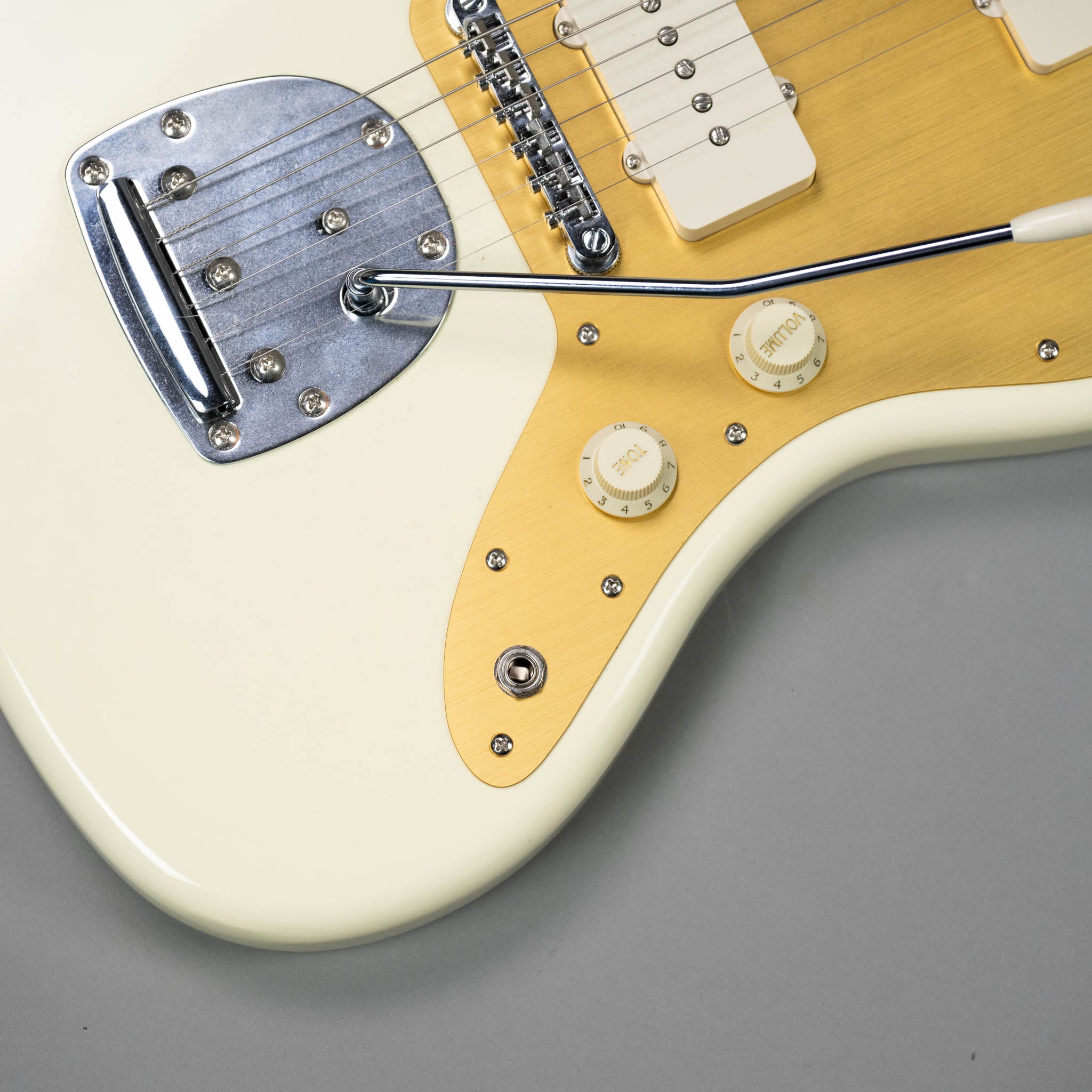 2020 Squier J Mascis Jazzmaster (China, Vintage White)