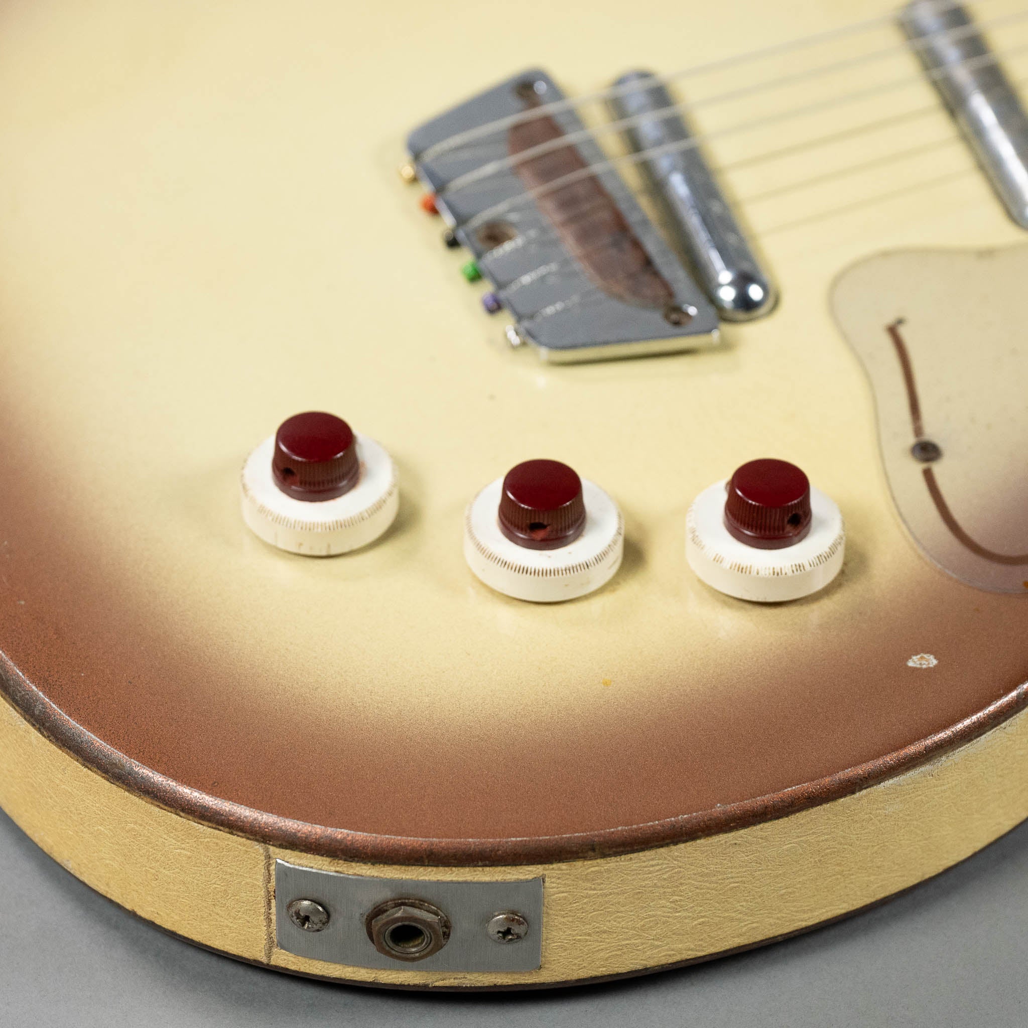 1957 Danelectro U3 (USA, Copperburst)