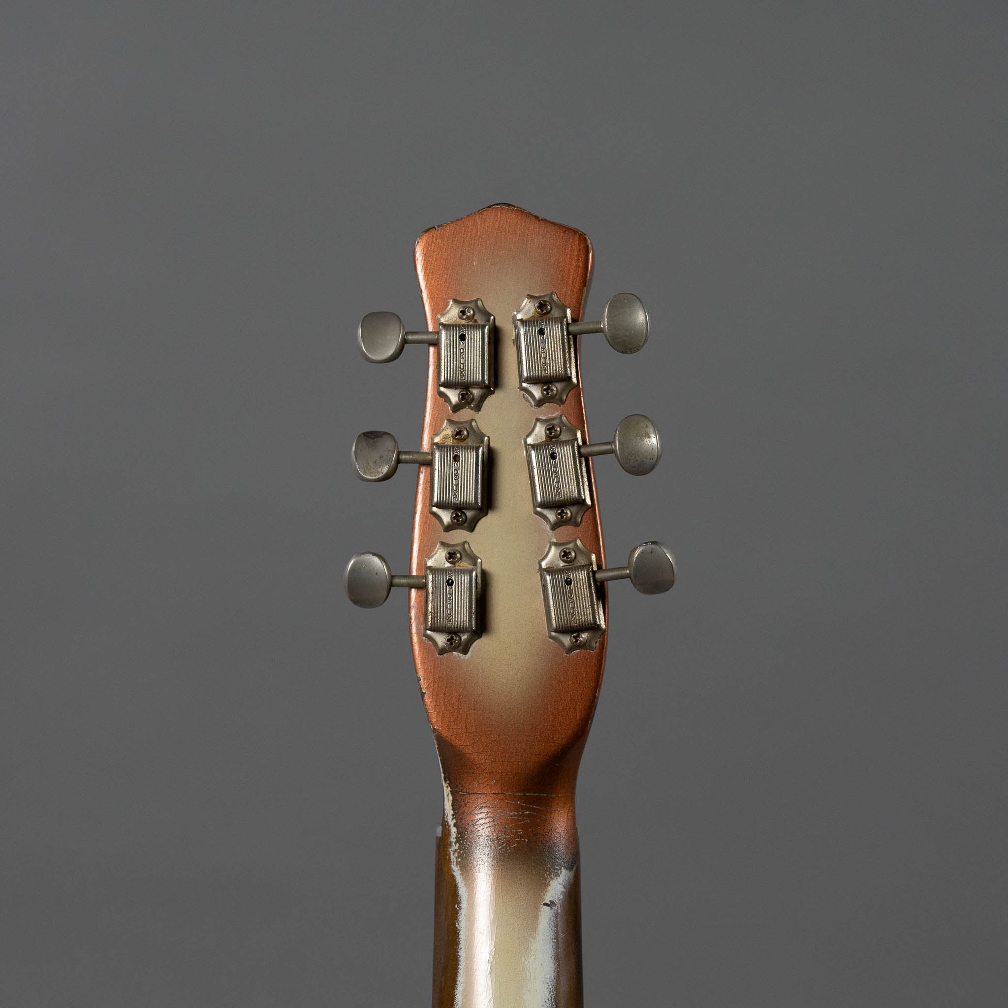 1957 Danelectro U3 (USA, Copperburst)