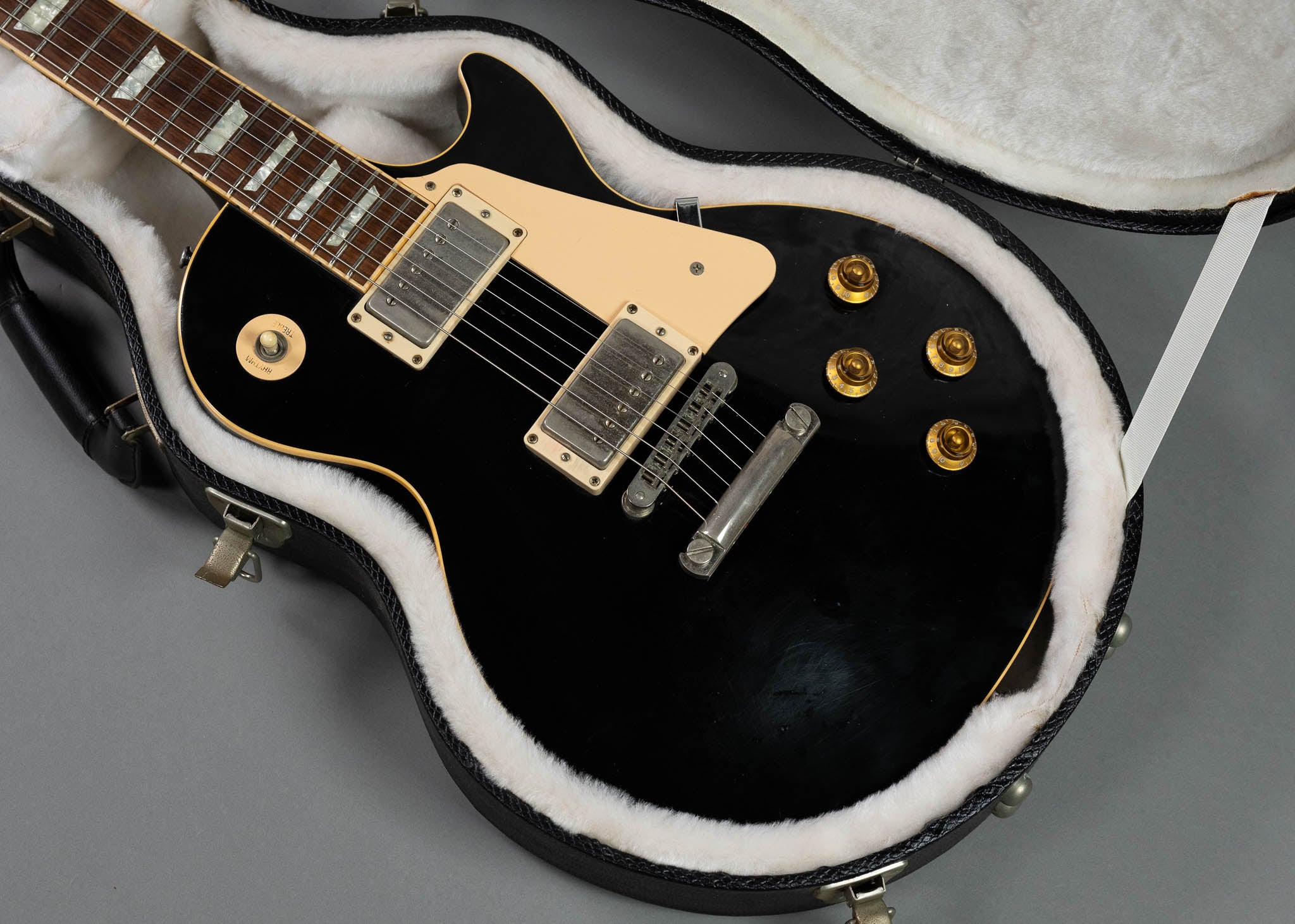 2005 Gibson Les Paul Standard (USA, Ebony, OHSC)