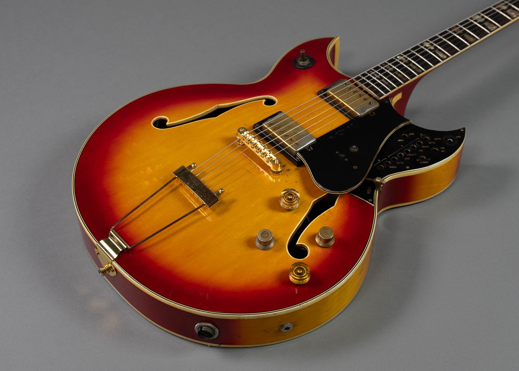 1969 MCI M300 Guitorgan [Ventura V1400 ] Barney Kessel (Japan, Cherryburst )