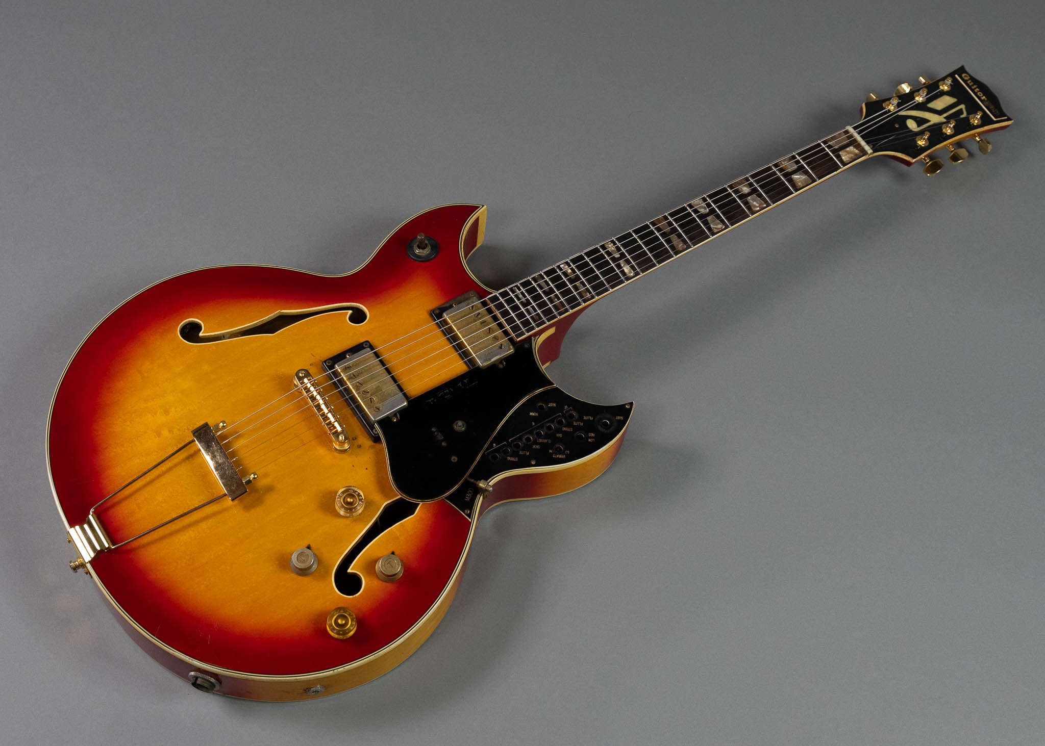 1969 MCI M300 Guitorgan [Ventura V1400 ] Barney Kessel (Japan, Cherryburst )