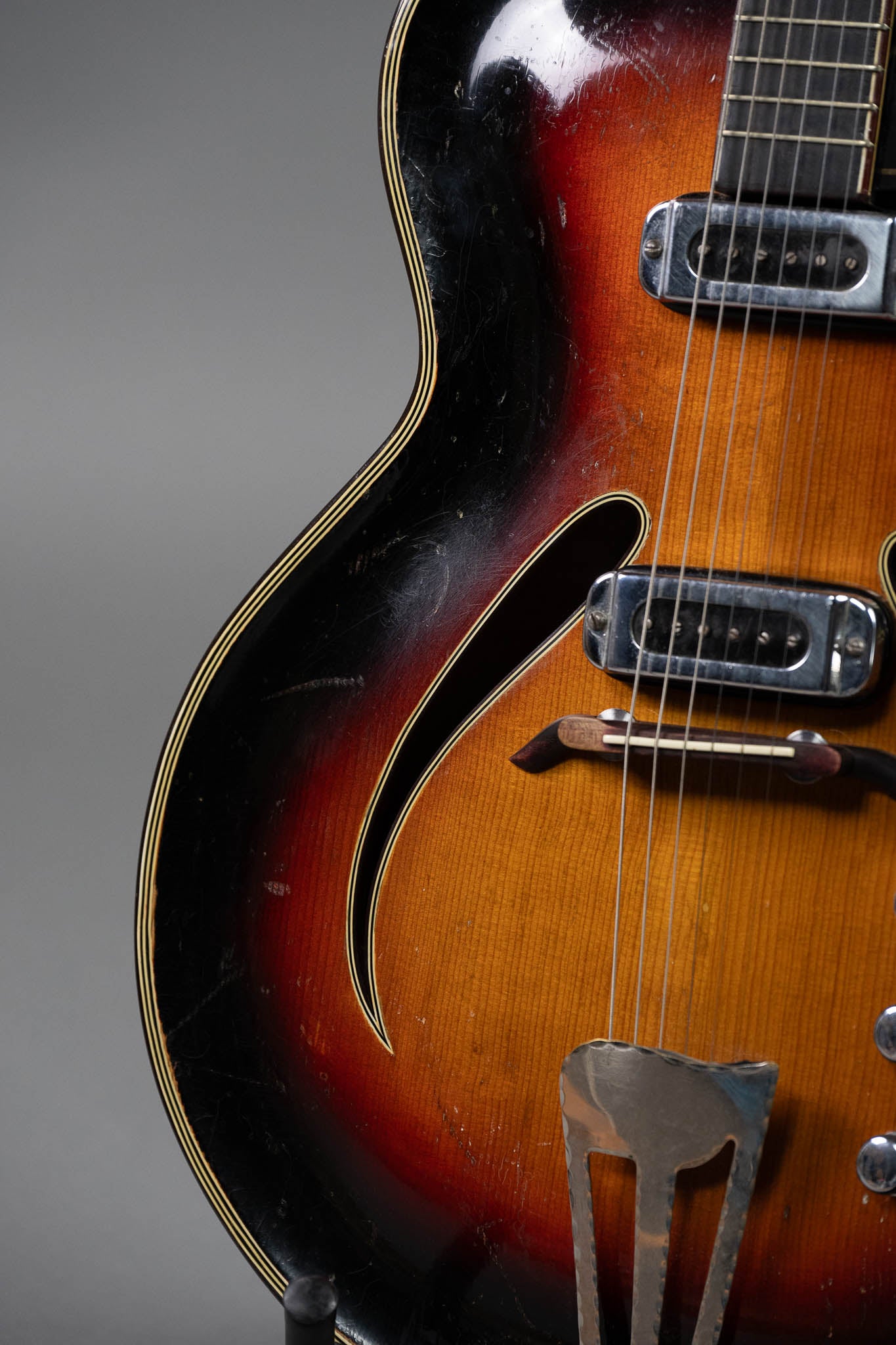 c1960s Musima Record 17 Archtop (Germany, Sunburst)