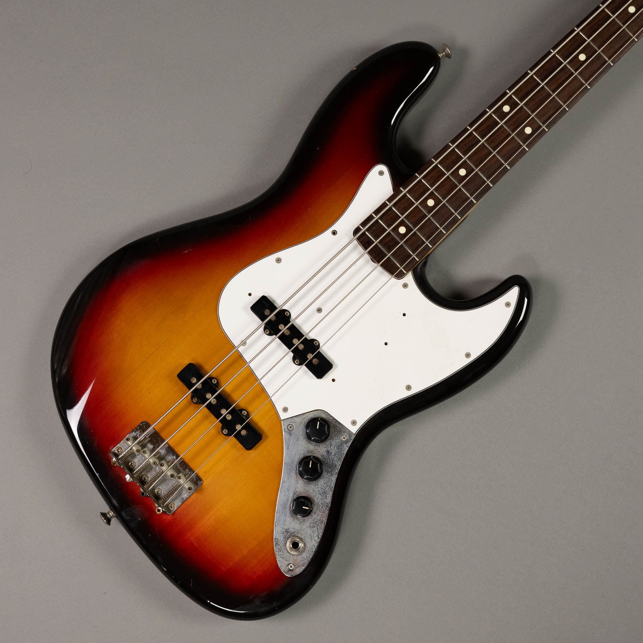 1999 Fender Standard Jazz Bass (Japan, Sunburst, Gig Bag)