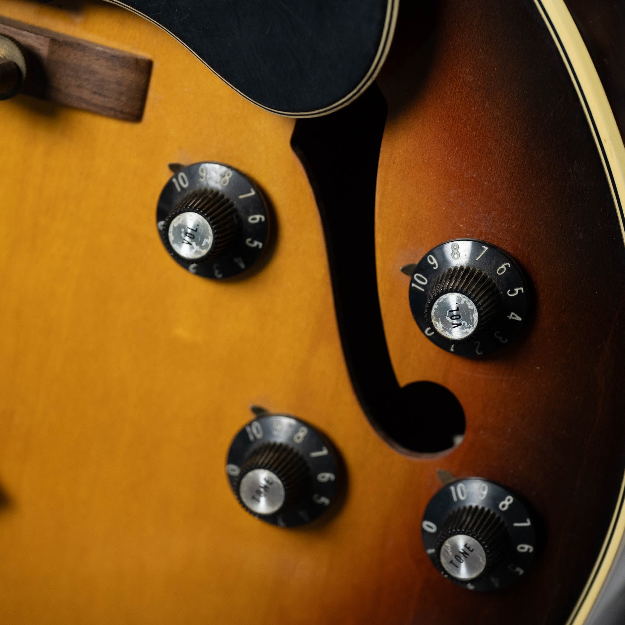 1975 Gibson ES-175D (USA, Sunburst, OHSC)