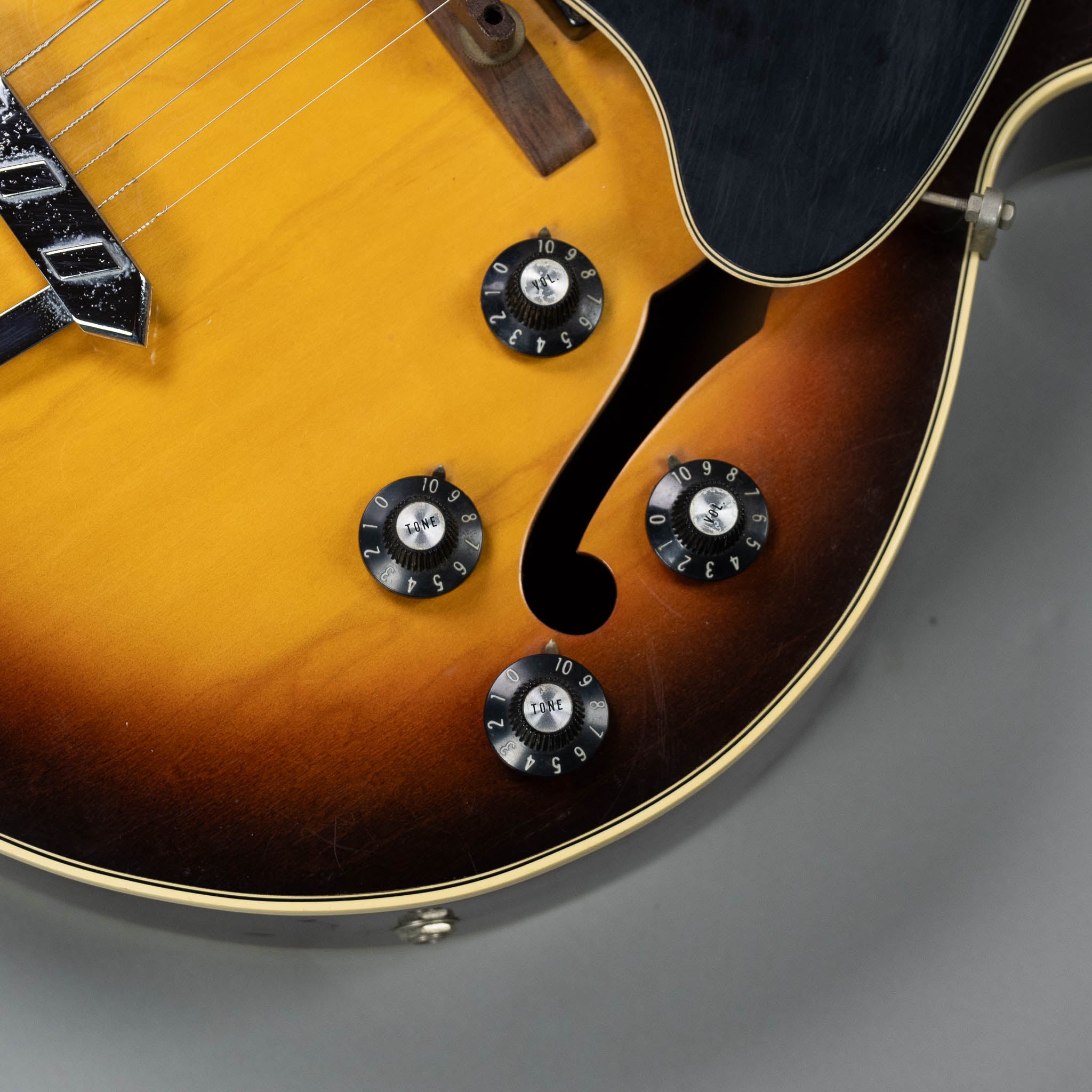 1975 Gibson ES-175D (USA, Sunburst, OHSC)