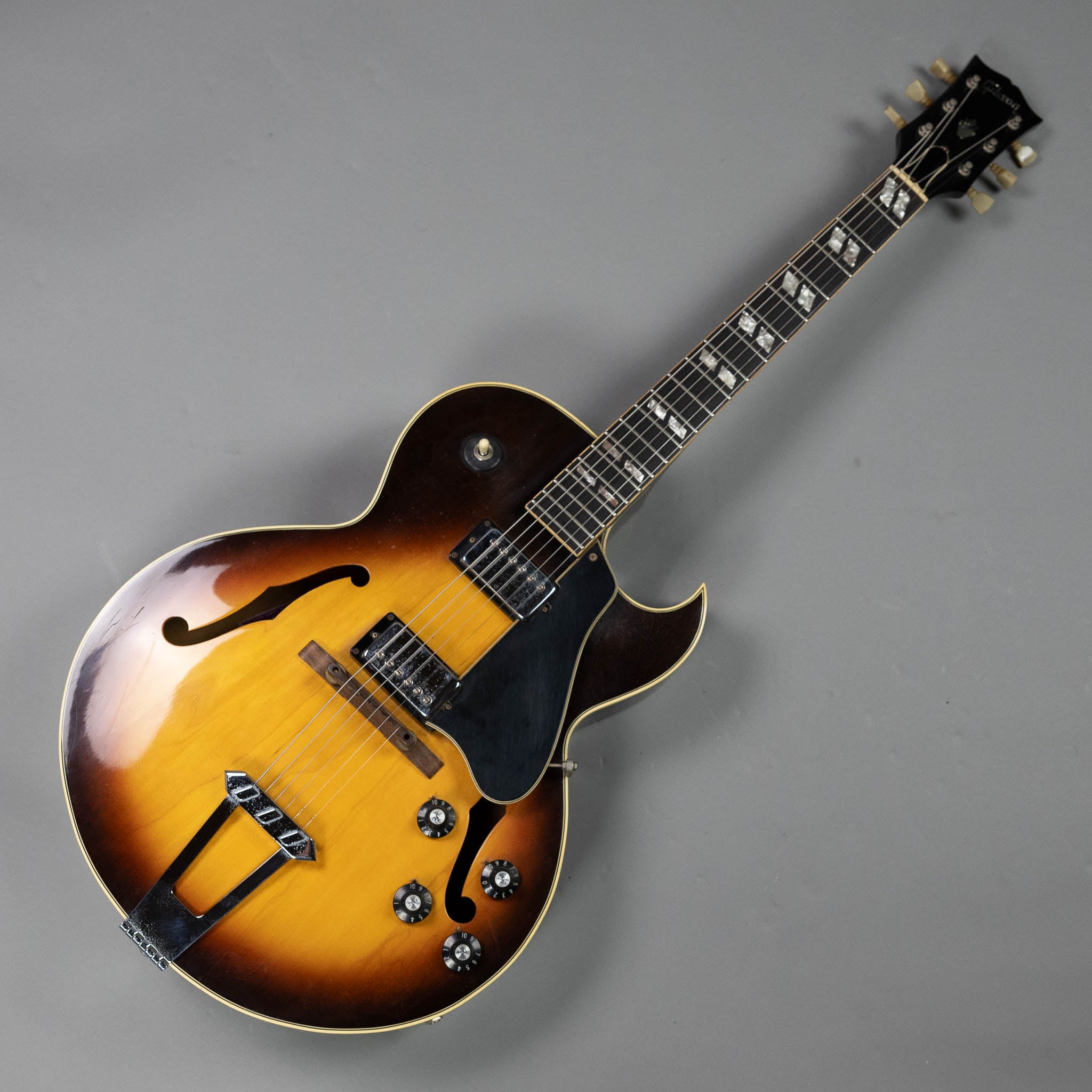 1975 Gibson ES-175D (USA, Sunburst, OHSC)