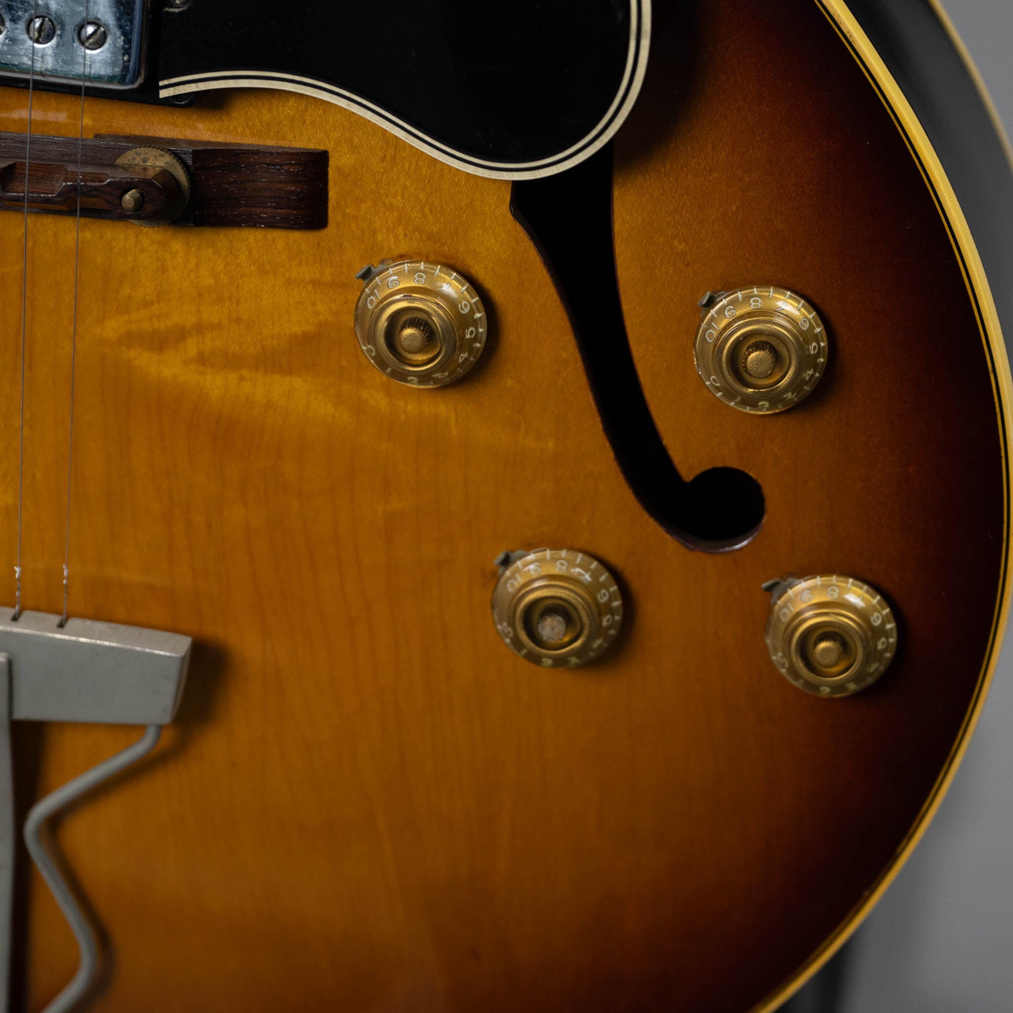 1965 Gibson ES-175D (Wide Nut, USA, Sunburst, OHSC)